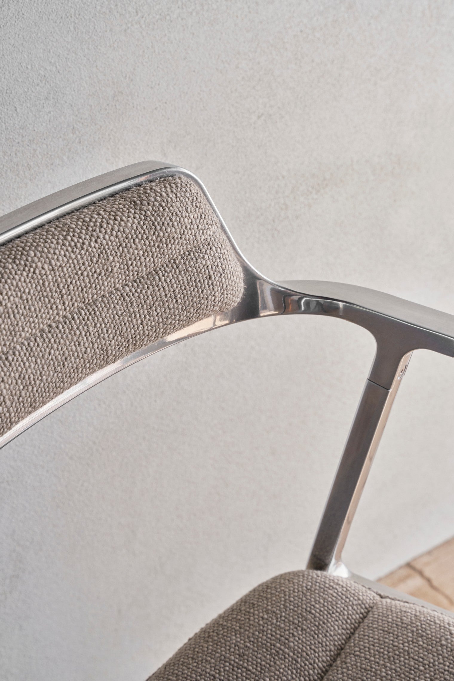 Office chair 452 sand fabric with metal base