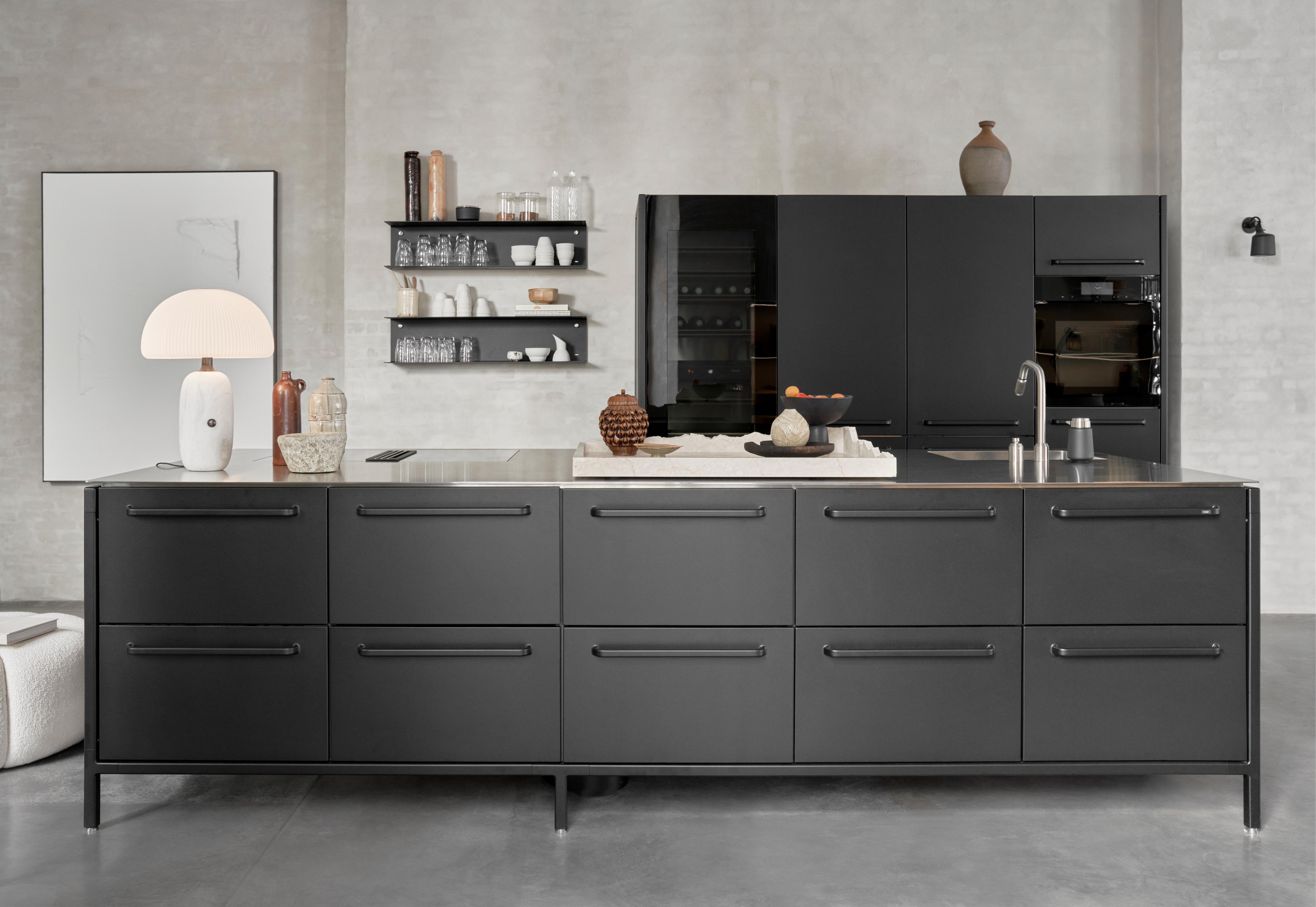 Wandregal VIPP schwarz