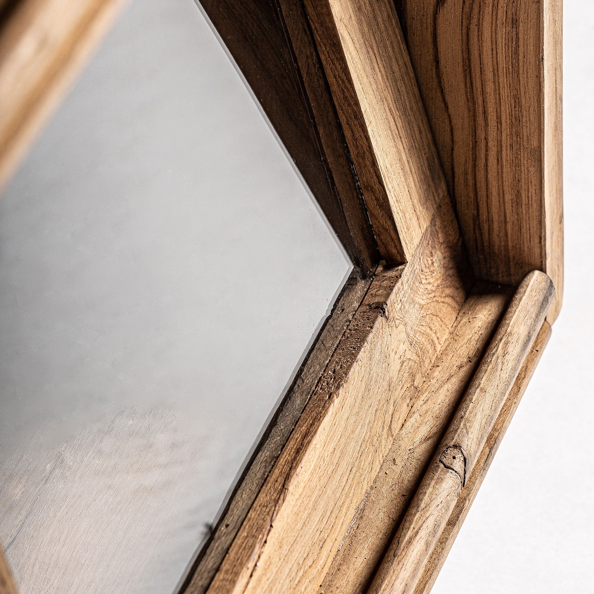 BACKLYN Display Cabinet made of recycled teak wood