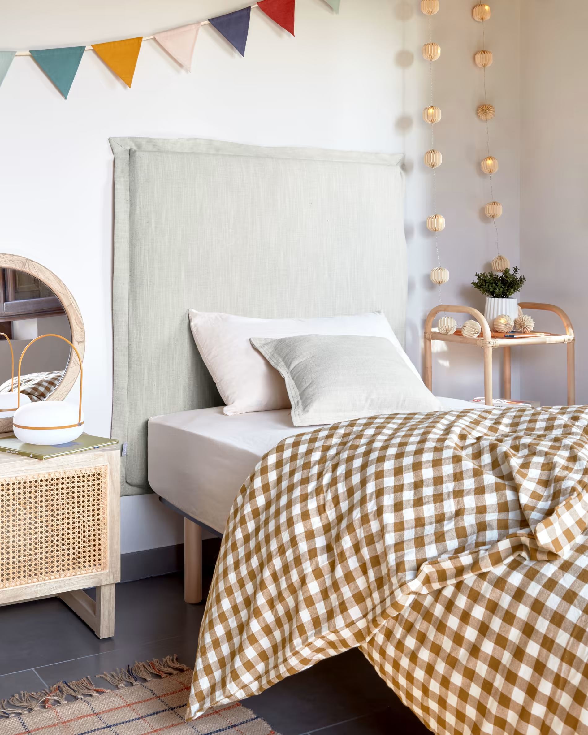 Zagłówek TANIT biały La Forma Eye on Design