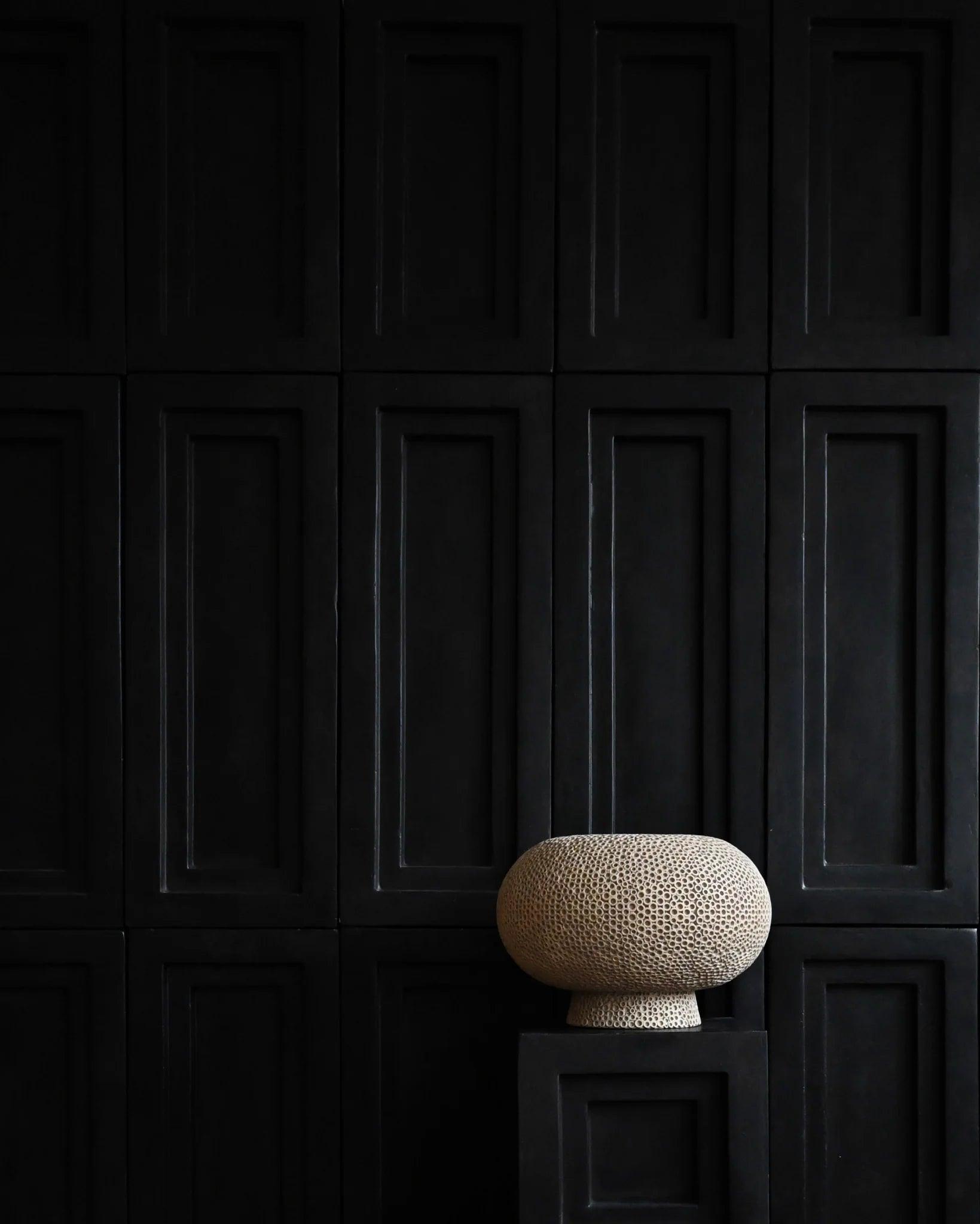 Wazon KABIN SHISEN piaskowy 101 Copenhagen Eye on Design