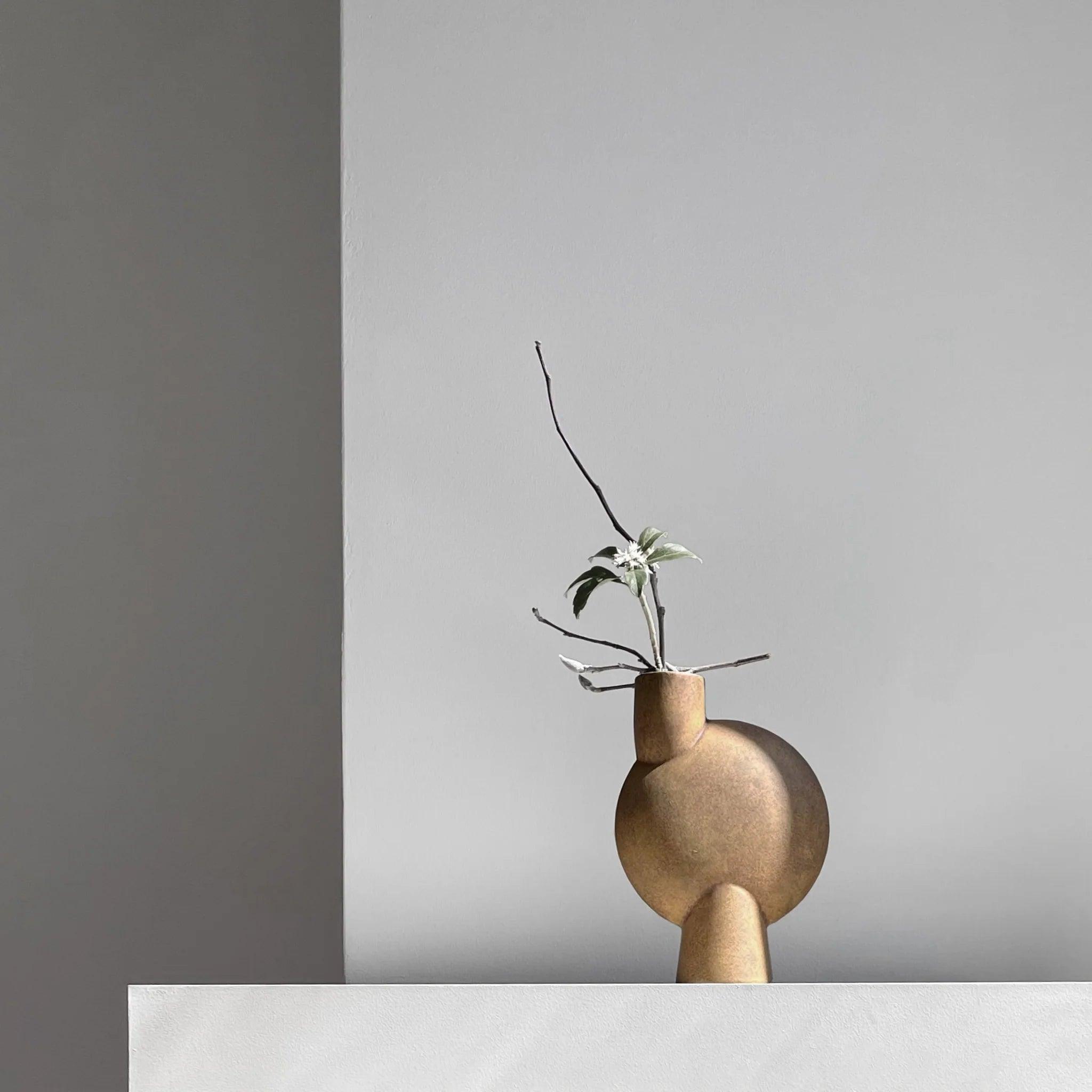 Wazon SPHERE BUBL ochra 101 Copenhagen Eye on Design