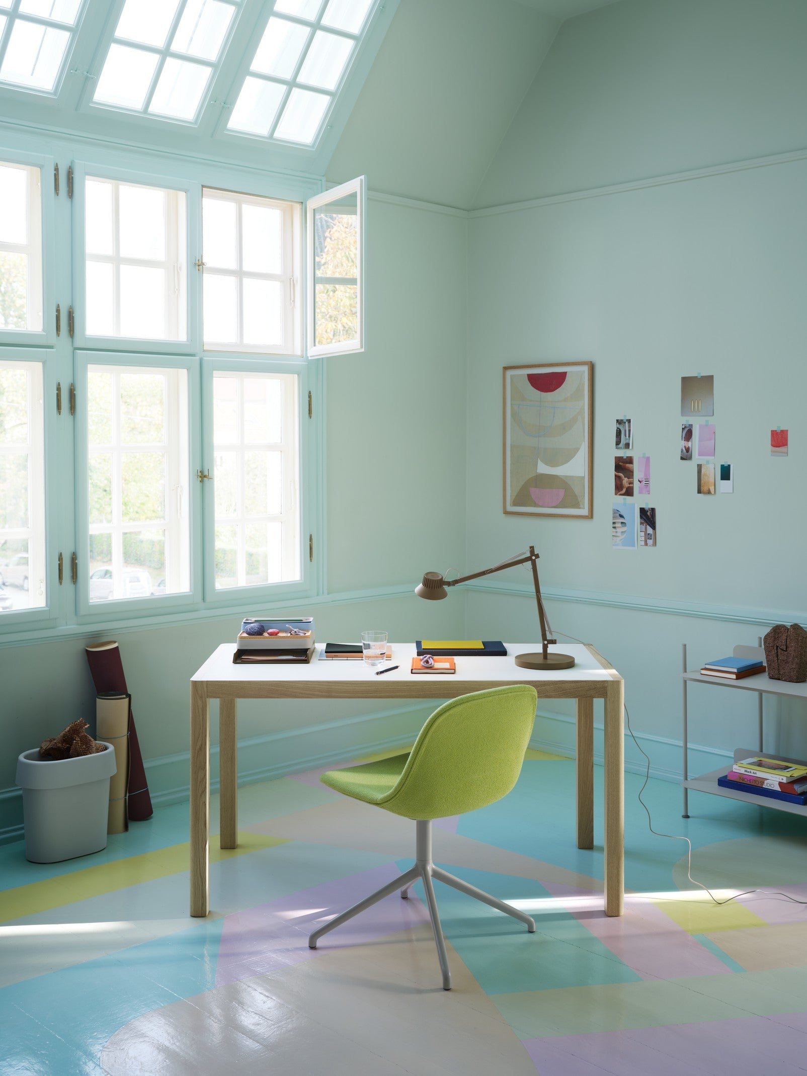 Tisch WORKSHOP graues Linoleum mit Eichenbasis