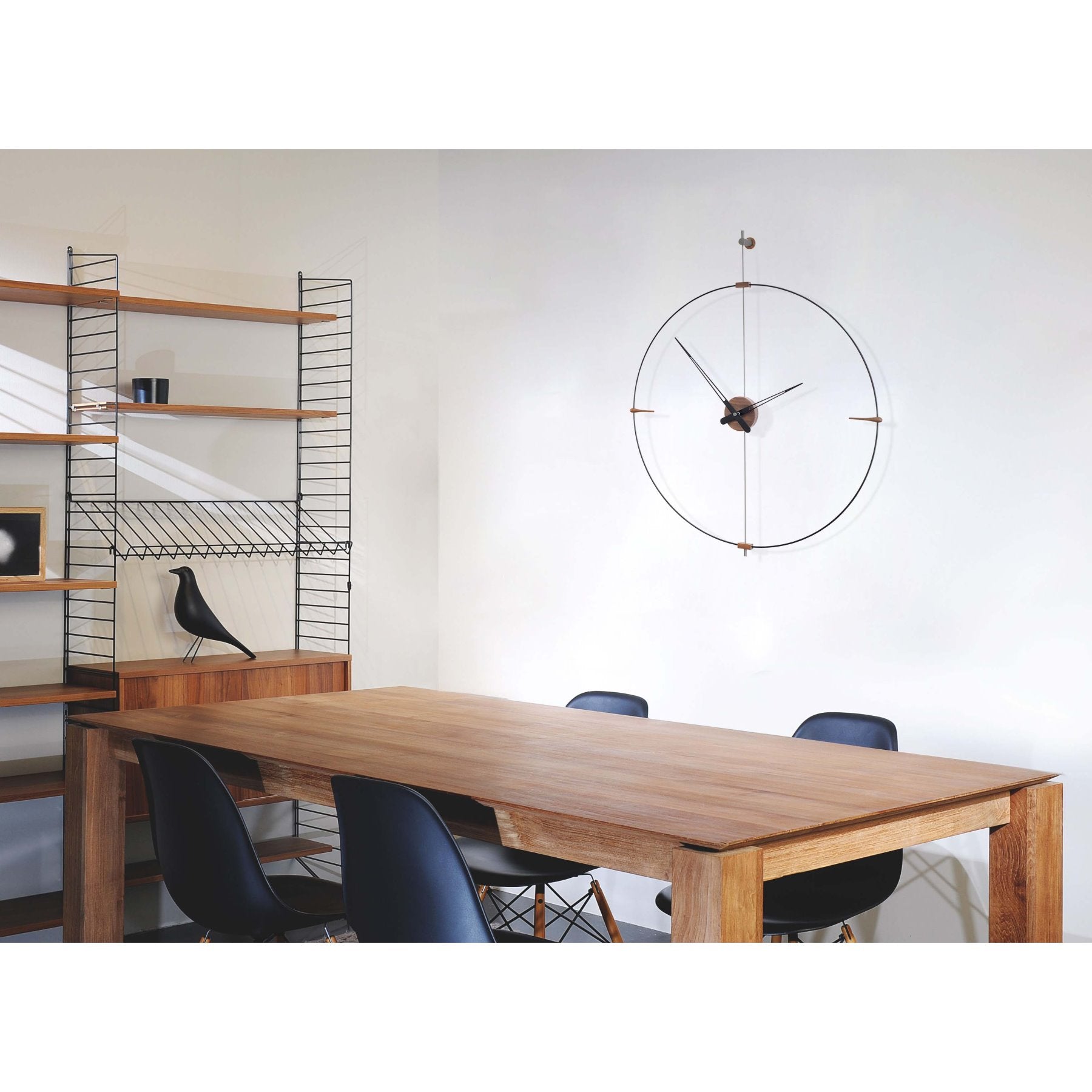 Wanduhr MINI BILBAO Nussbaum mit Schwarz