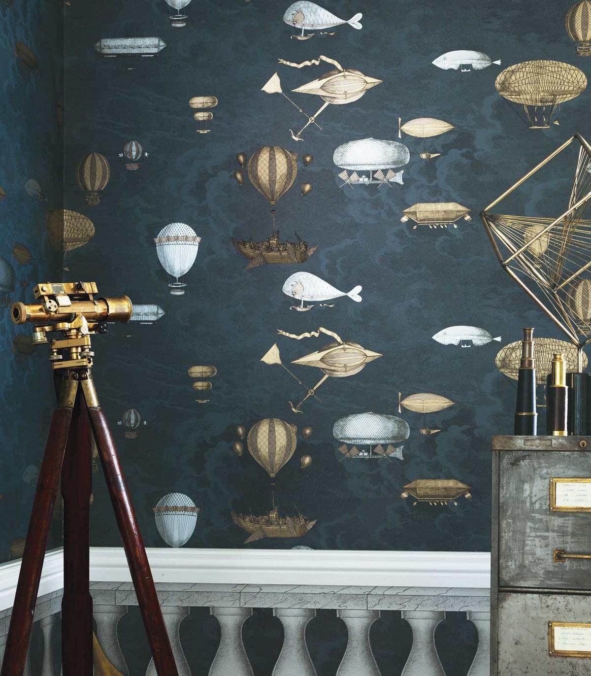Zestaw tapet FORNASETTI - Macchine Volanti granatowy Cole & Son Eye on Design