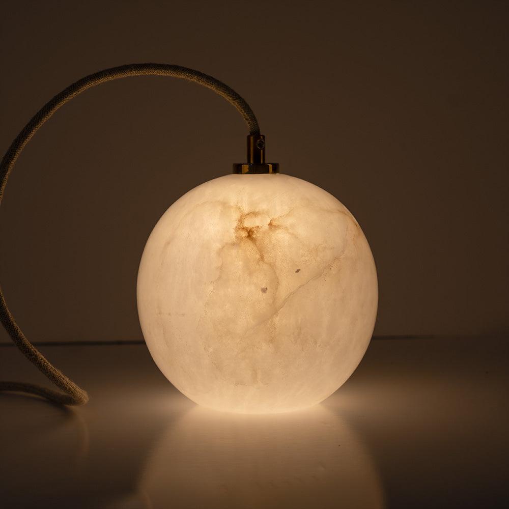 Żyrandol alabastrowy SELENE nikiel Embassy Interiors Eye on Design