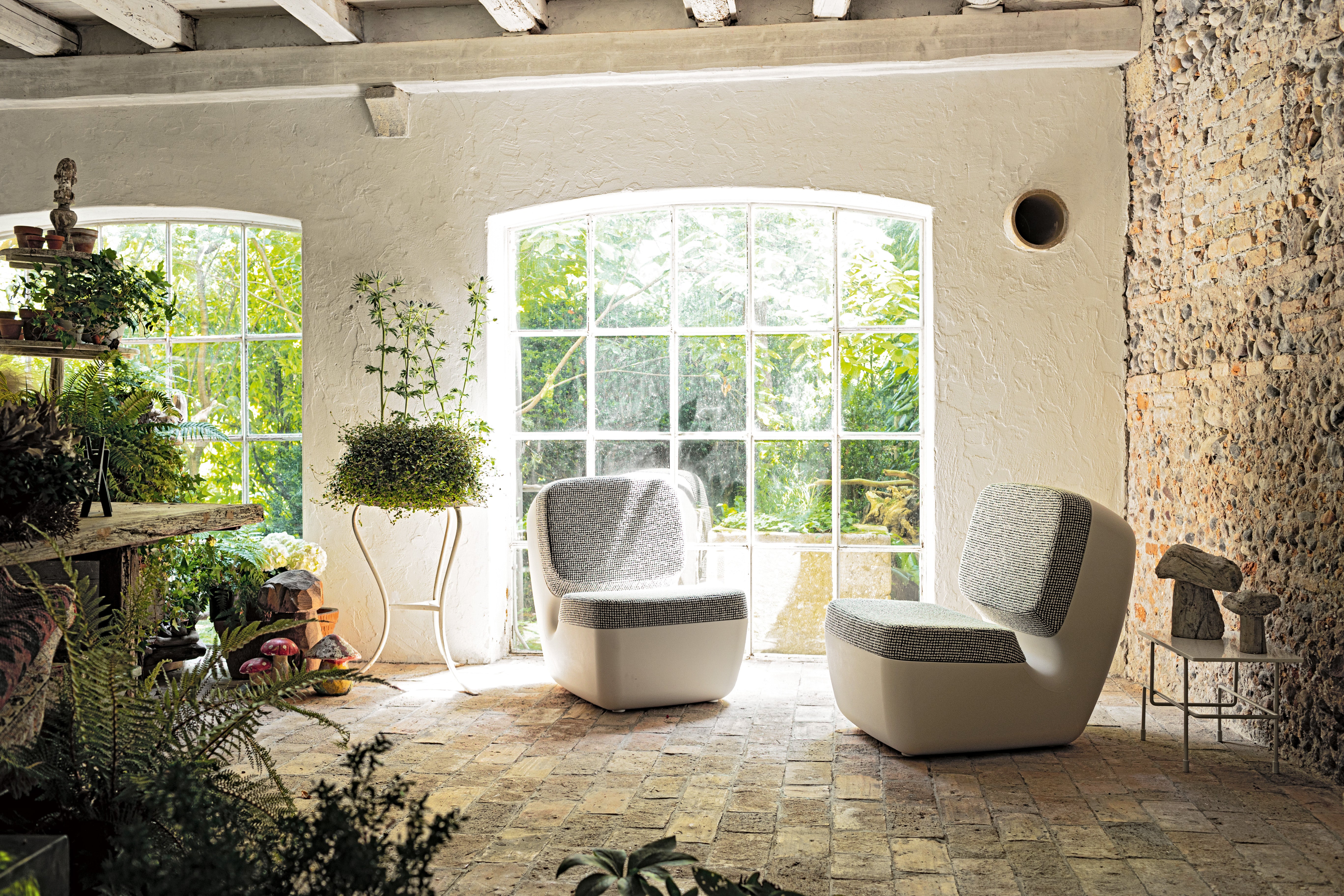 Fotel NIMROD fioletowy Magis Eye on Design