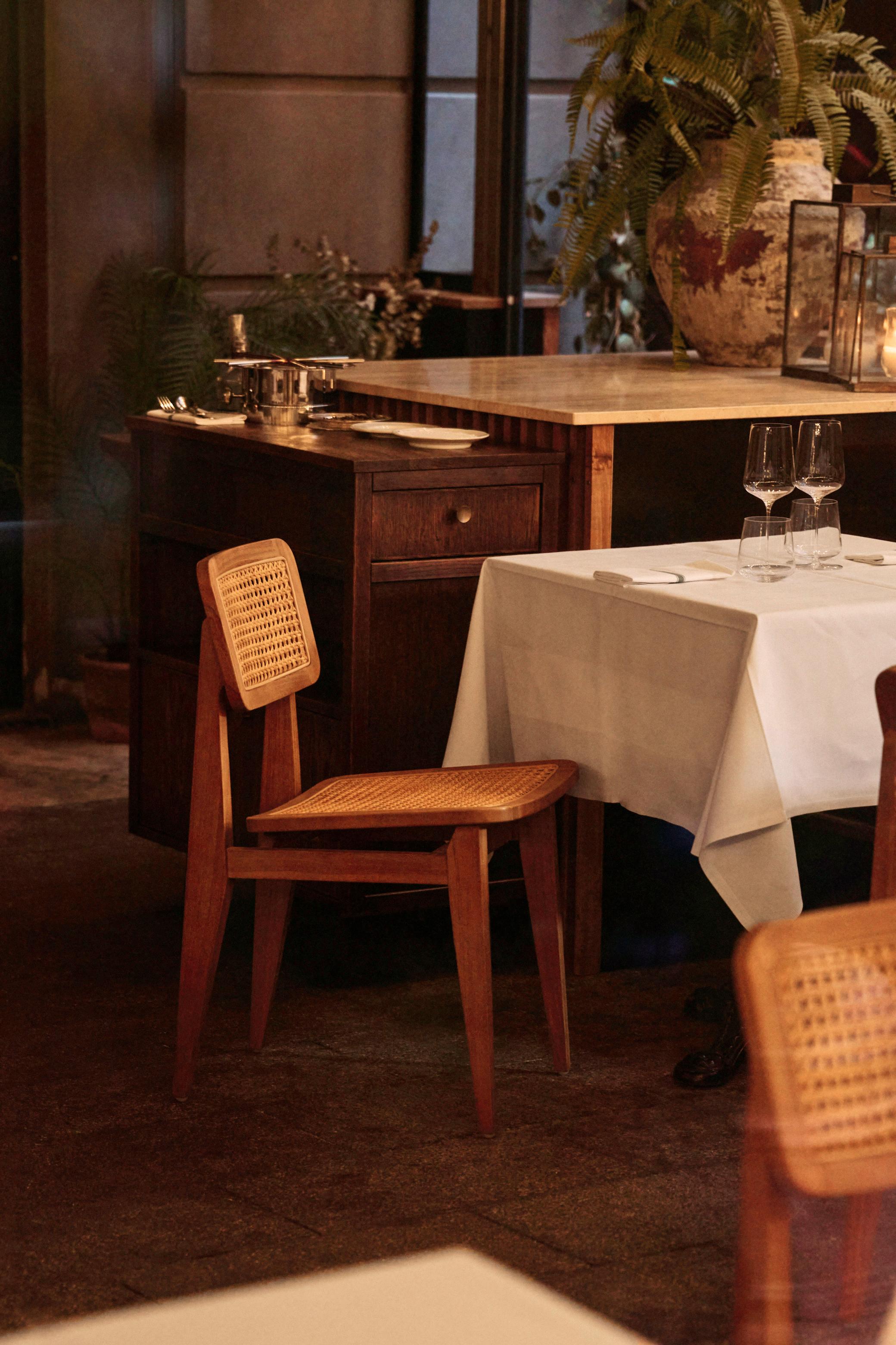 Gartenstuhl C-CHAIR aus Teakholz mit Geflecht