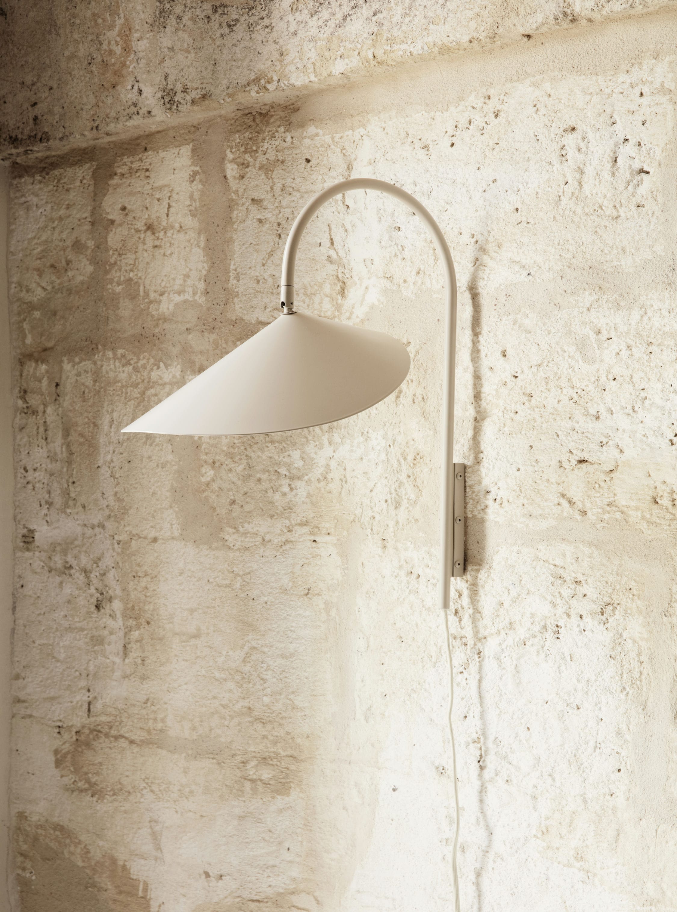 Beige Arum Wandlampe