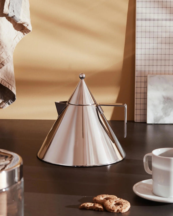 Il CONICO chrome induction kettle