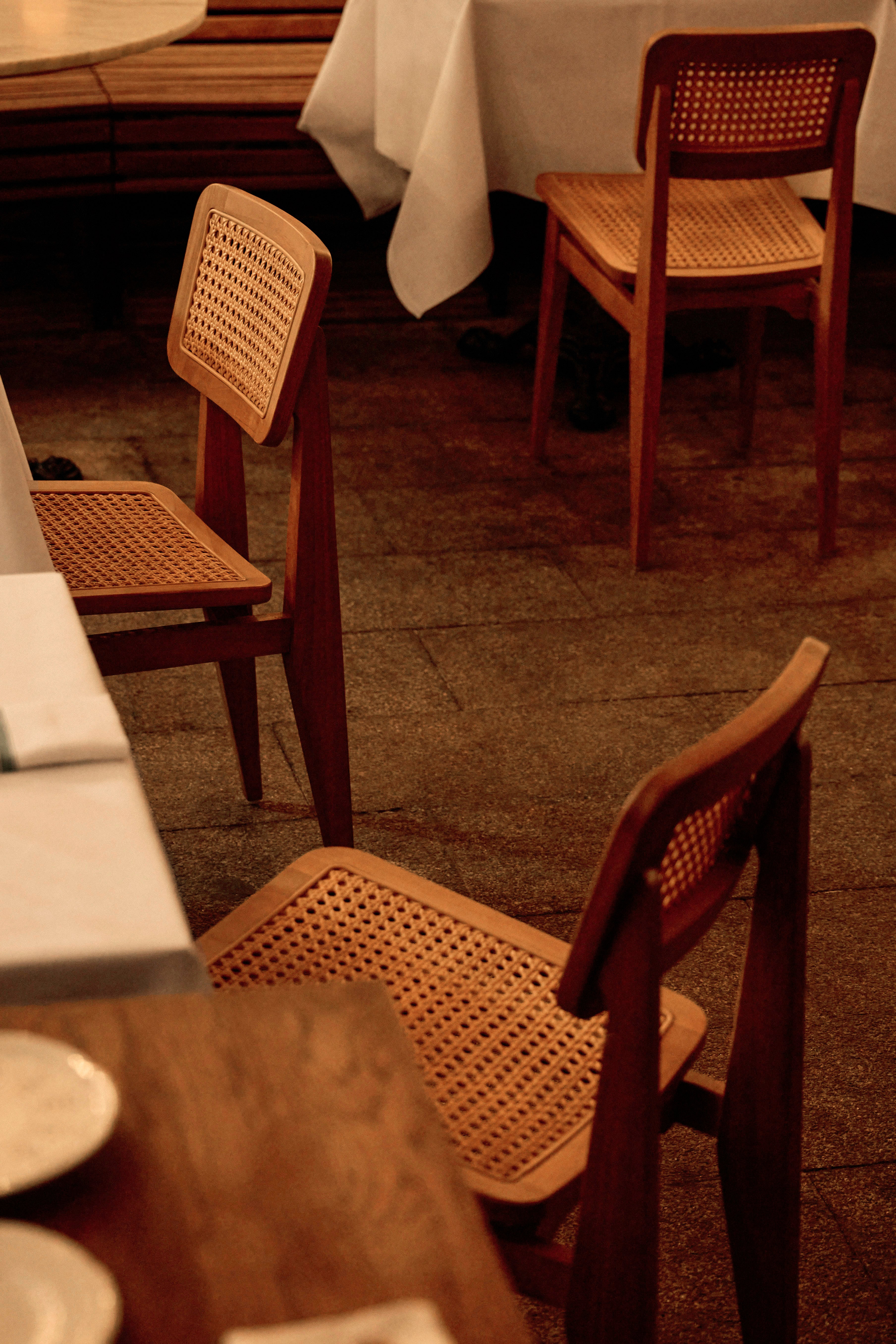 Gartenstuhl C-CHAIR aus Teakholz mit Geflecht