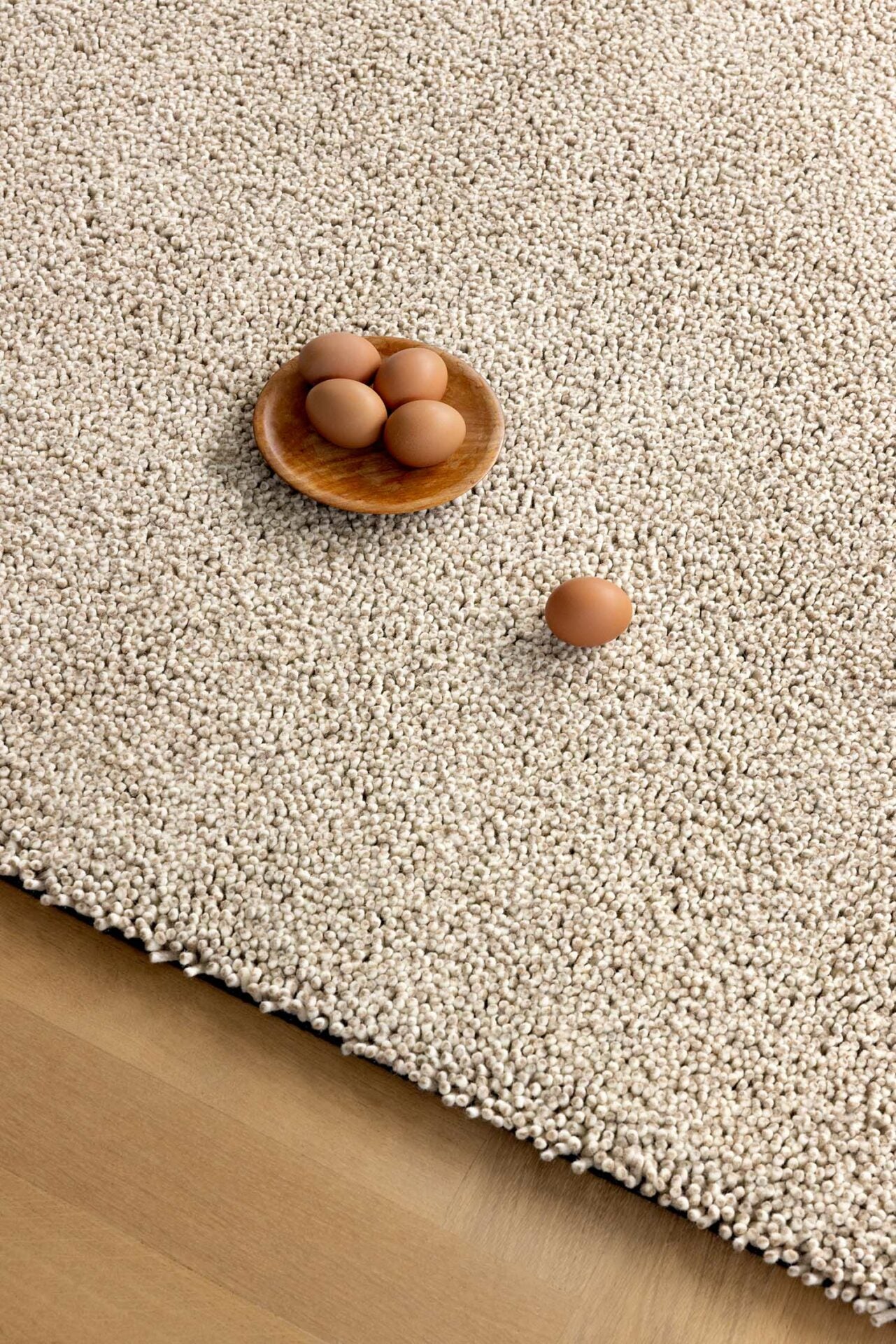Origin low beige rug
