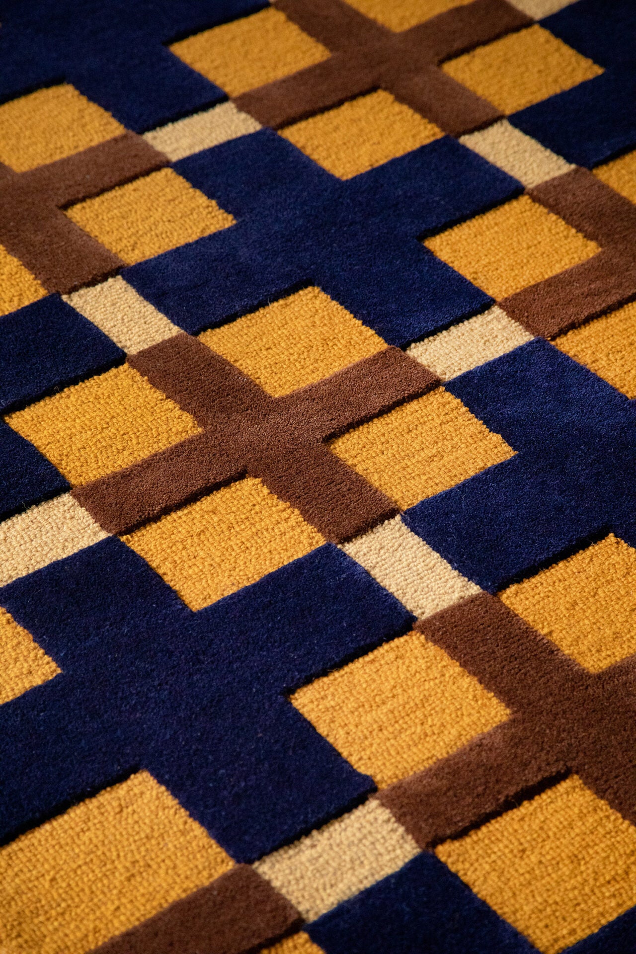 Milano navy-yellow decor rug