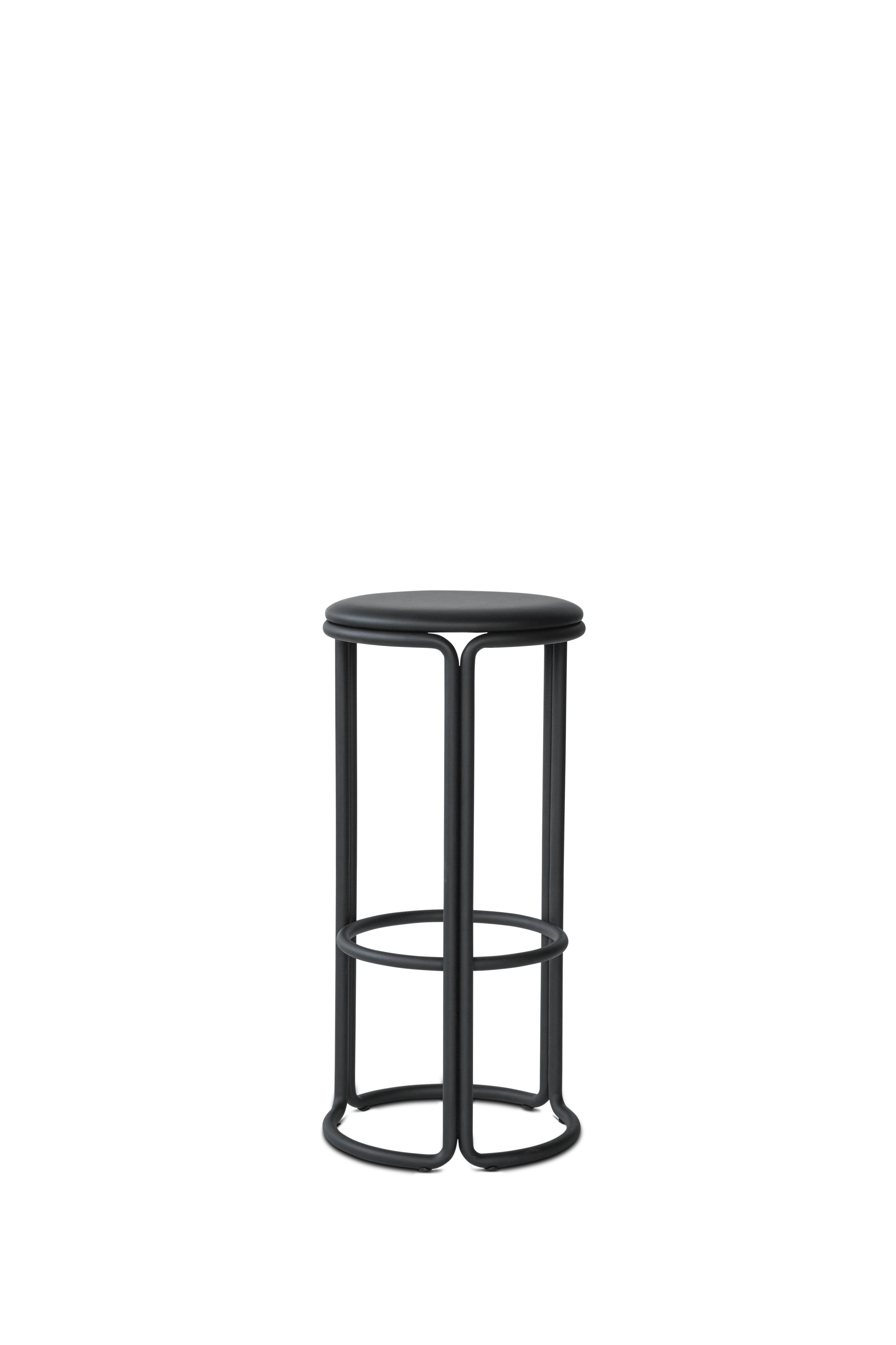 HARDIE black stool with black seat