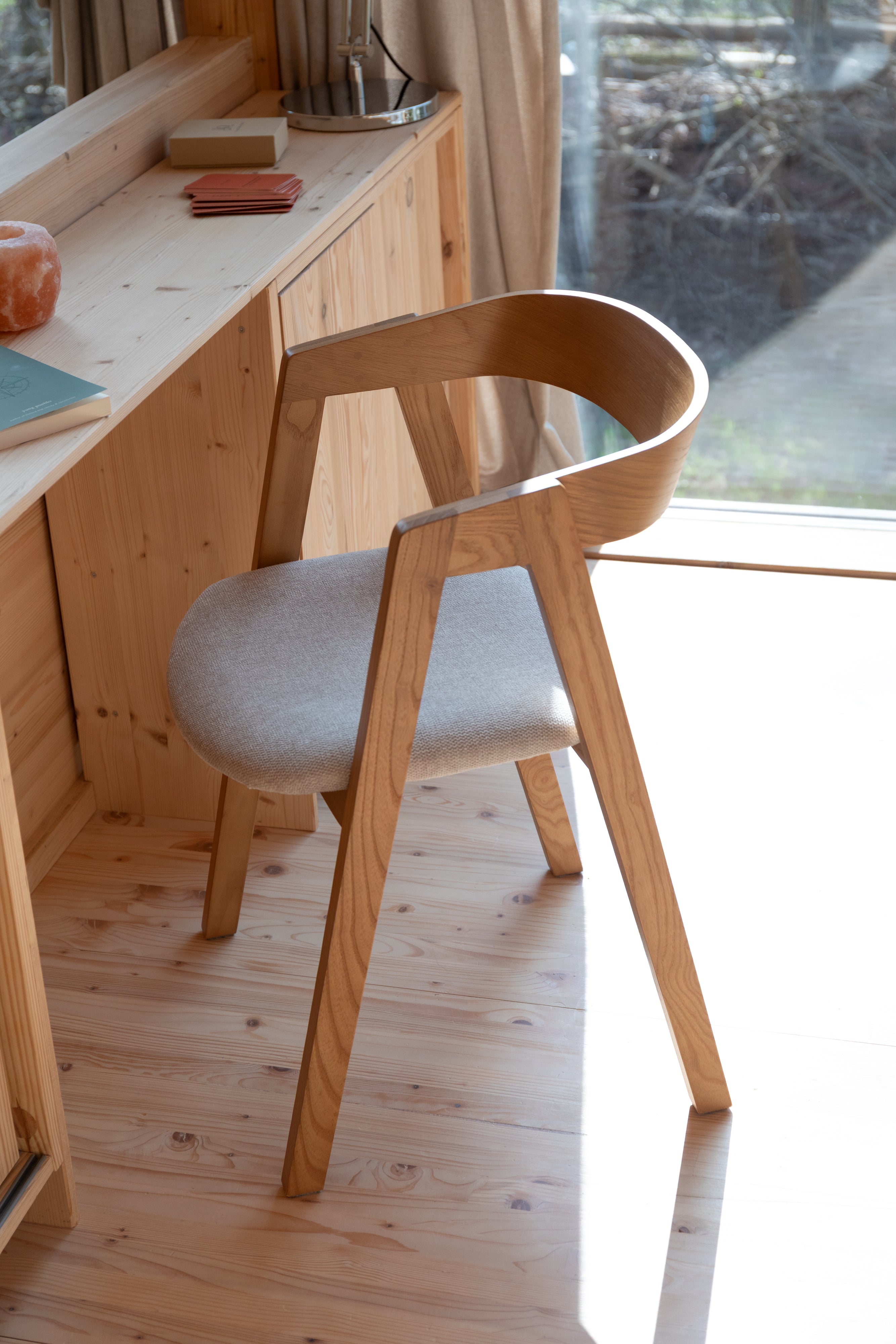 MADS chair in ash wood with beige seat