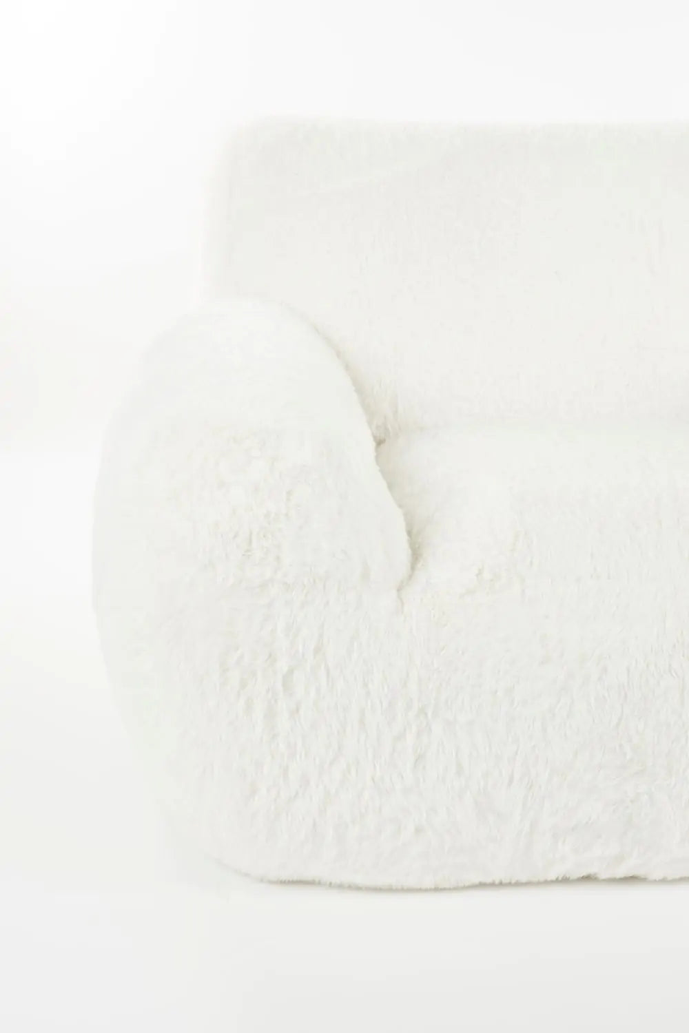 CUDDLE THE YETI Sessel weiß