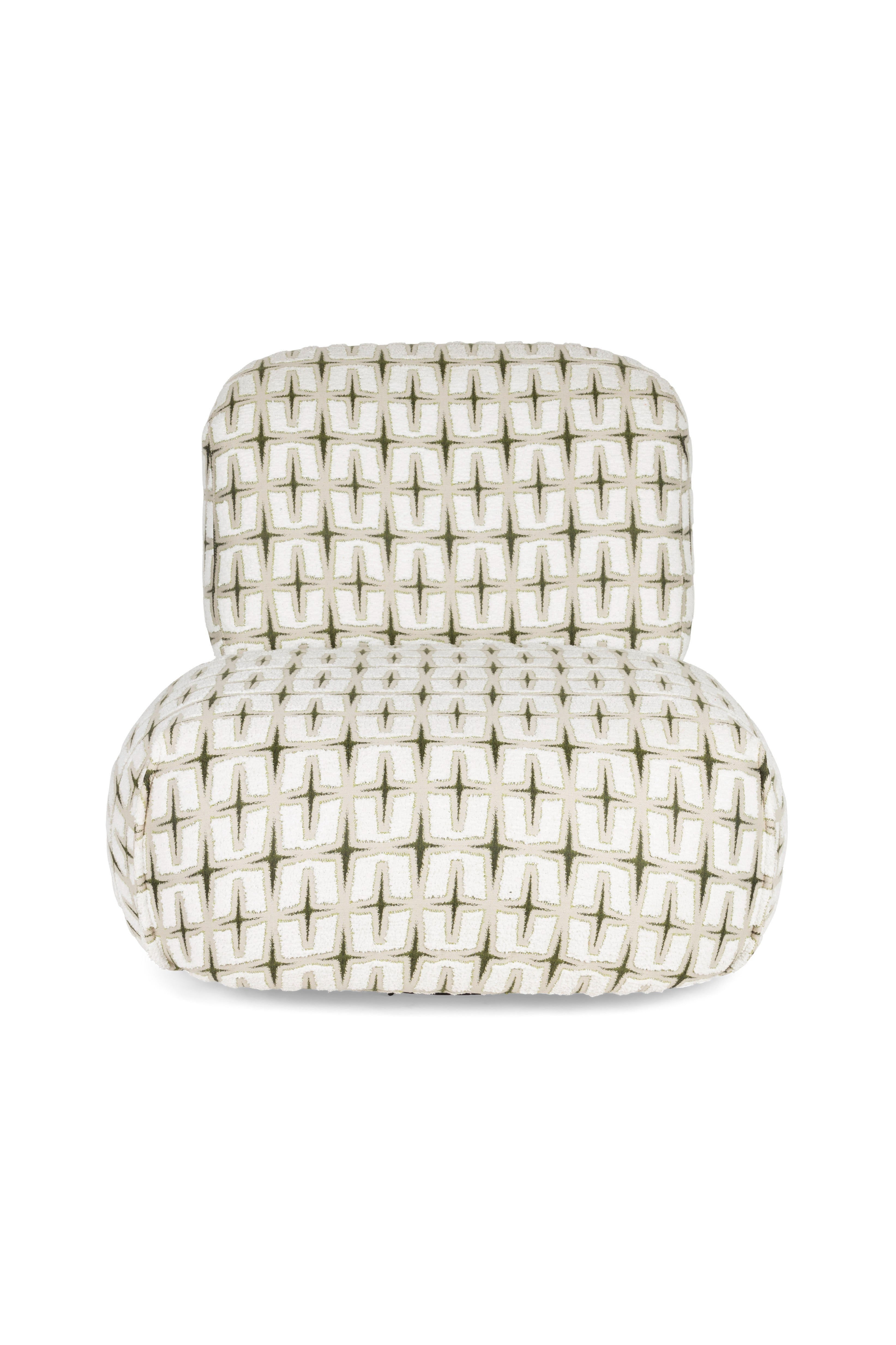 Beige RITZ armchair with geometric pattern