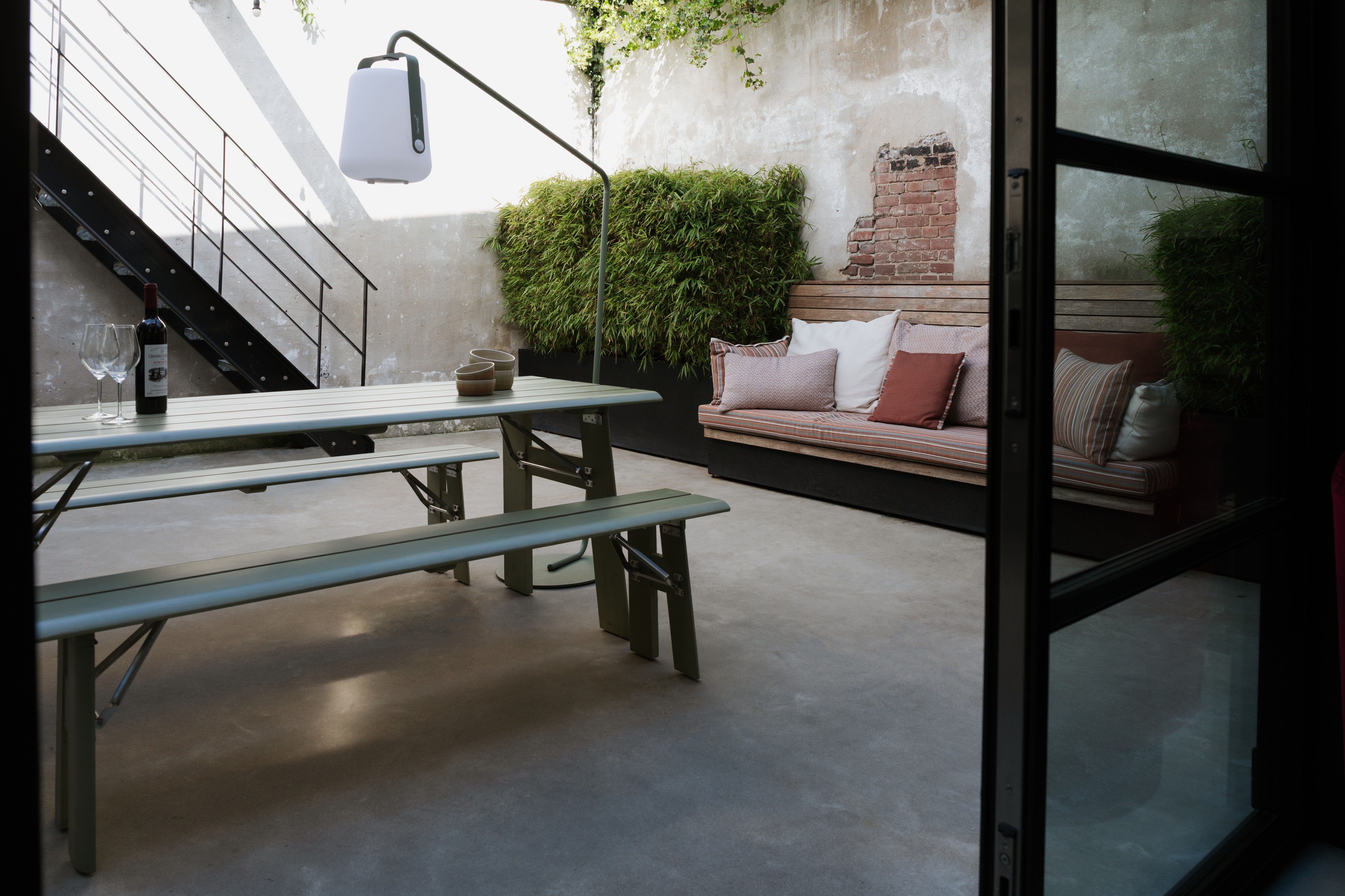 AVENUE green garden table