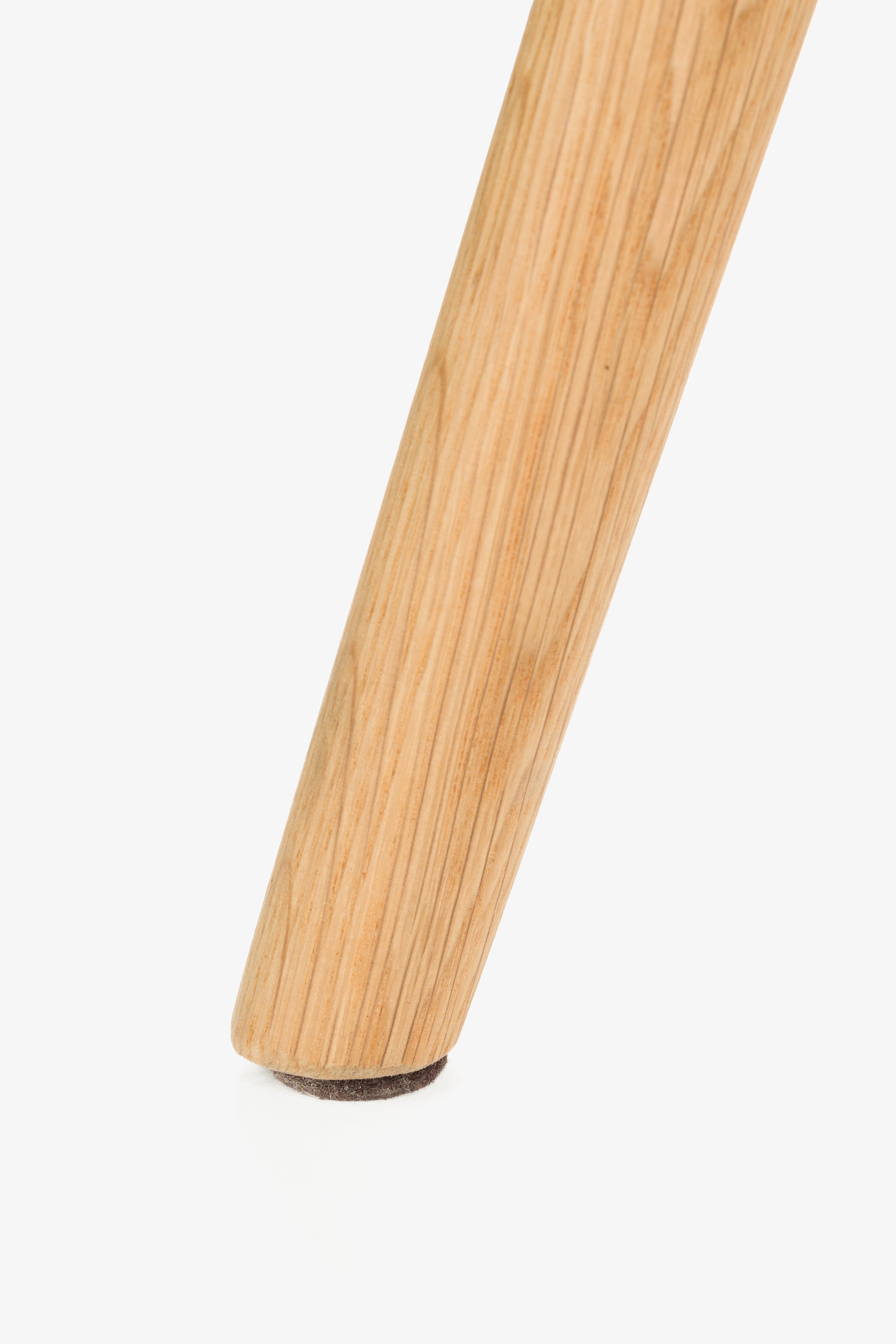 LESTER chair beige with wooden base