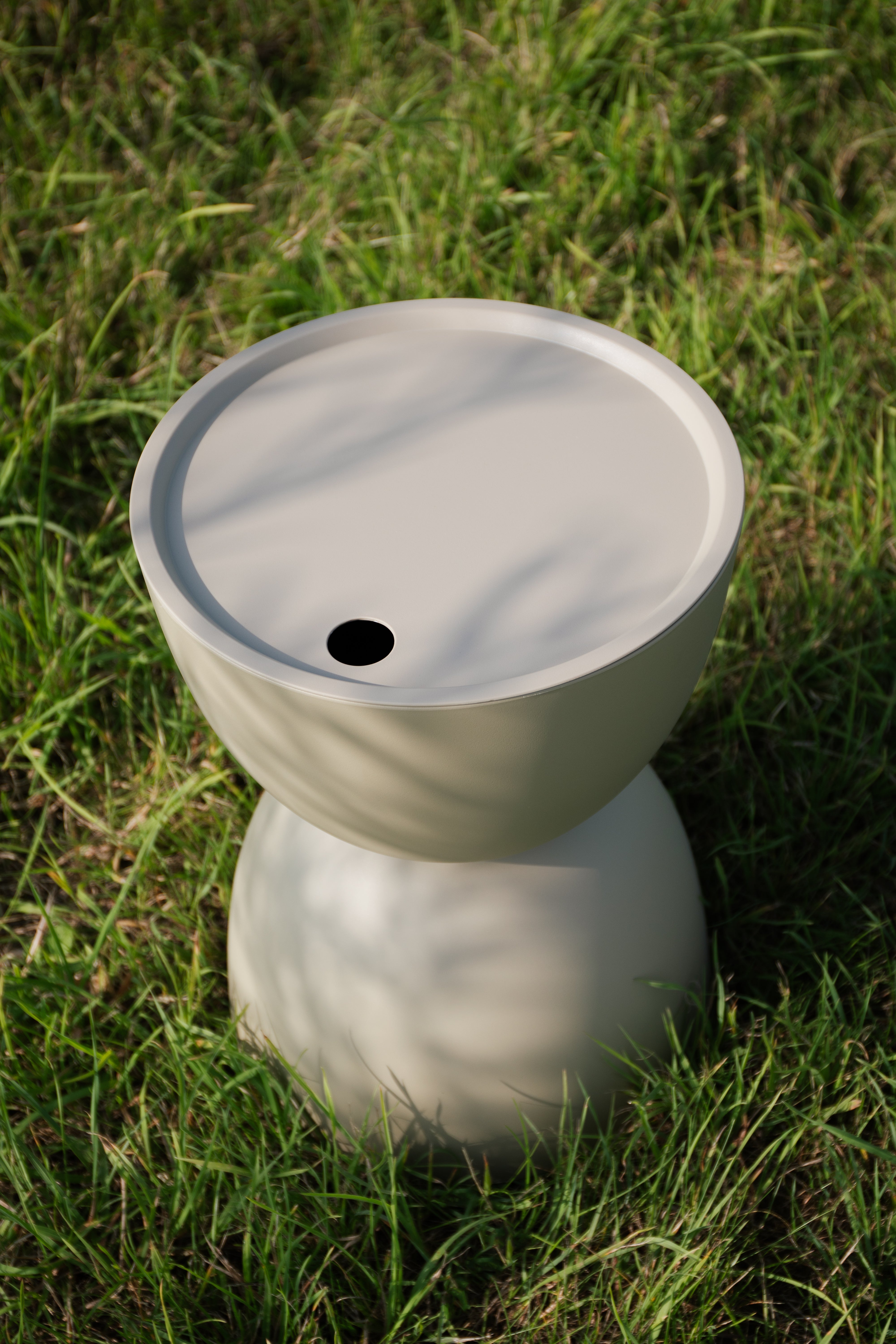 Gartenkaffee-Tisch mit Stauraum MARA beige