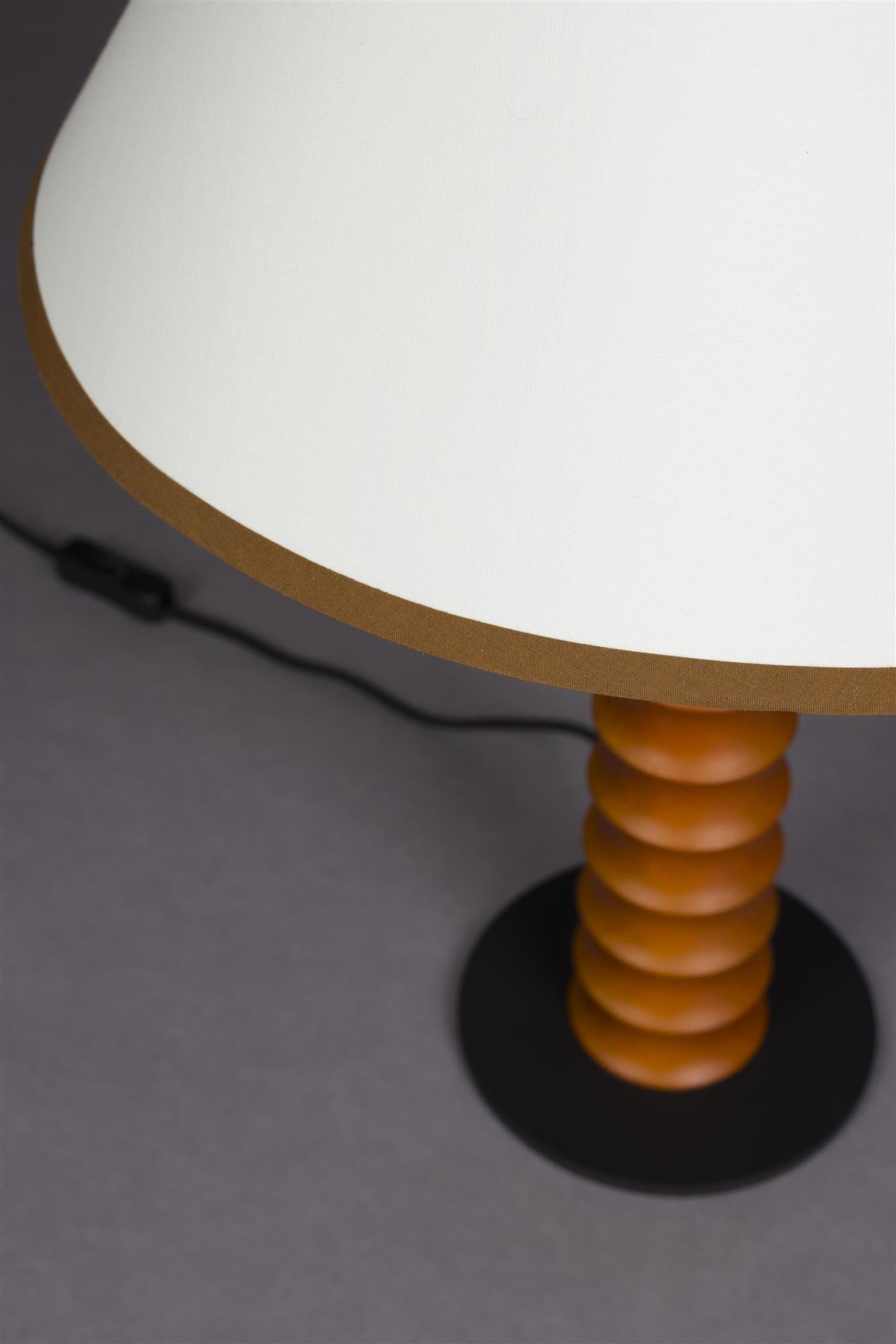 HORACE brown table lamp