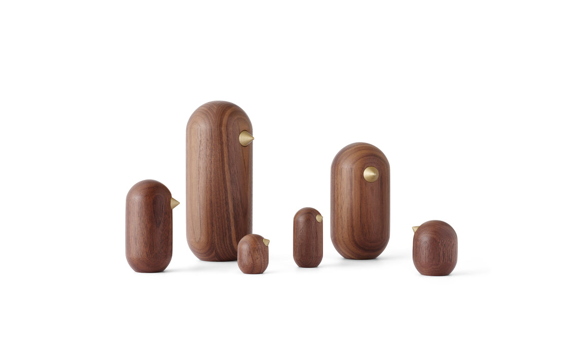 Little bird nut figurine
