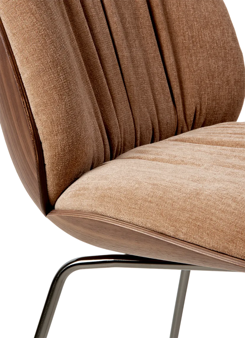 BEETLE SOFT upholstered bar chair with walnut wood and black chrome base