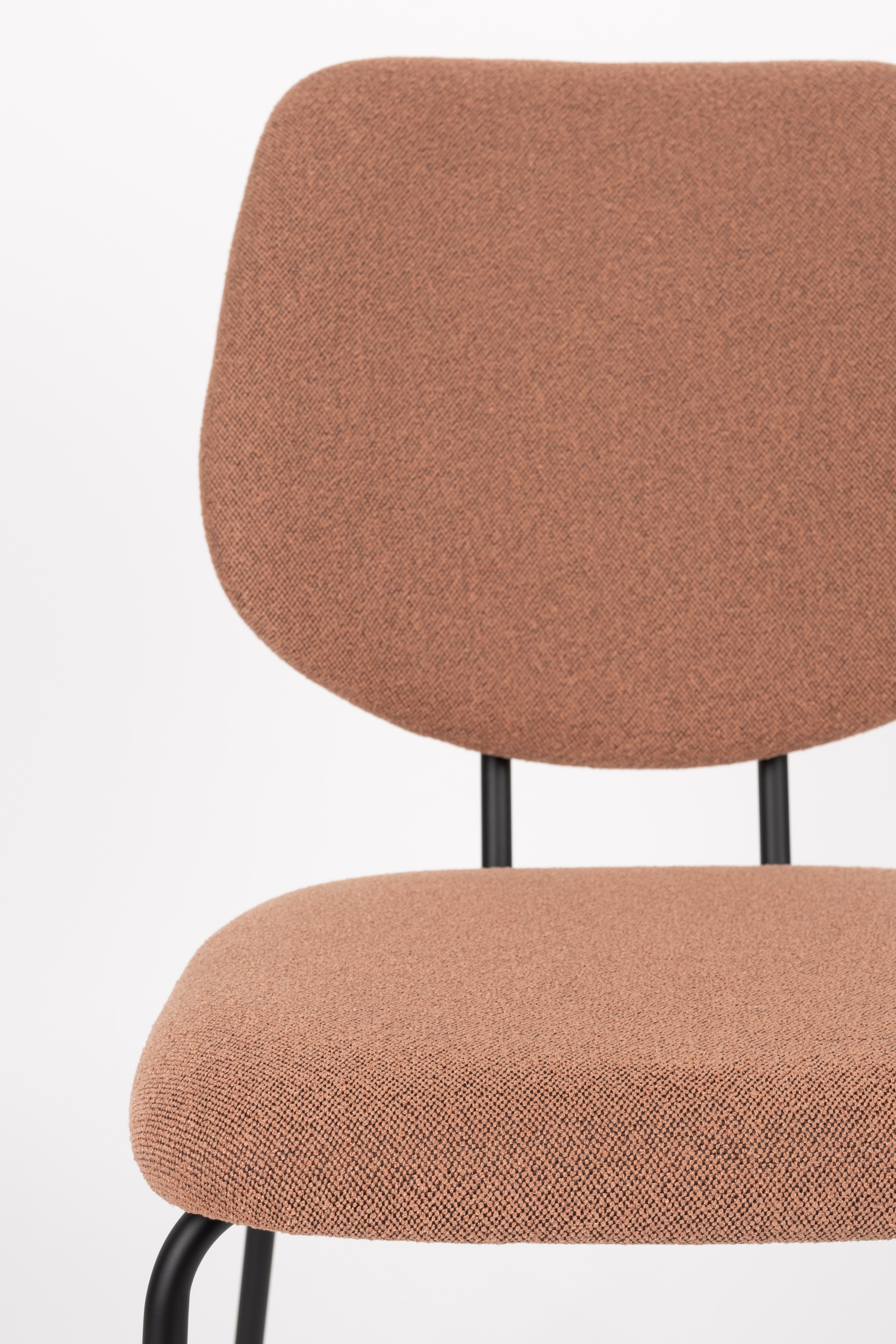 ZELO chair in salmon pink with a black base
