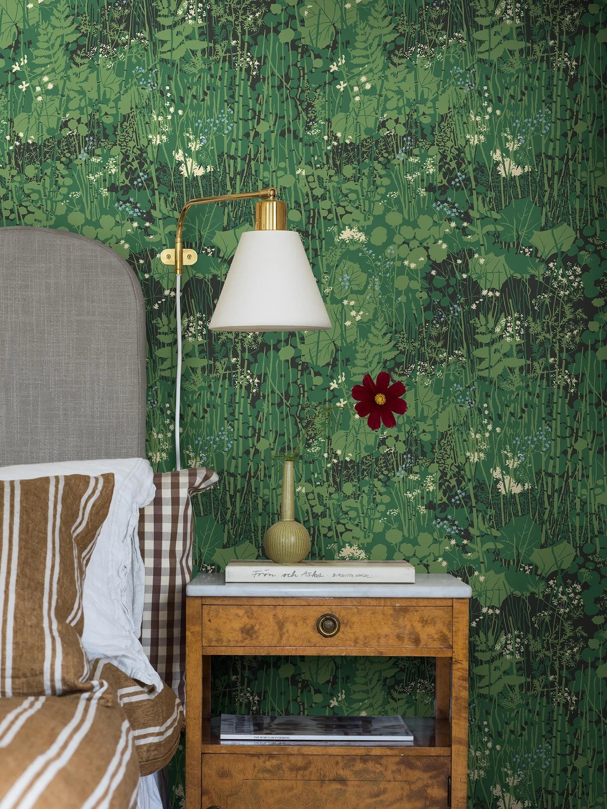 Tapete mit pflanzlichem Blattmotiv DIKESREN grün