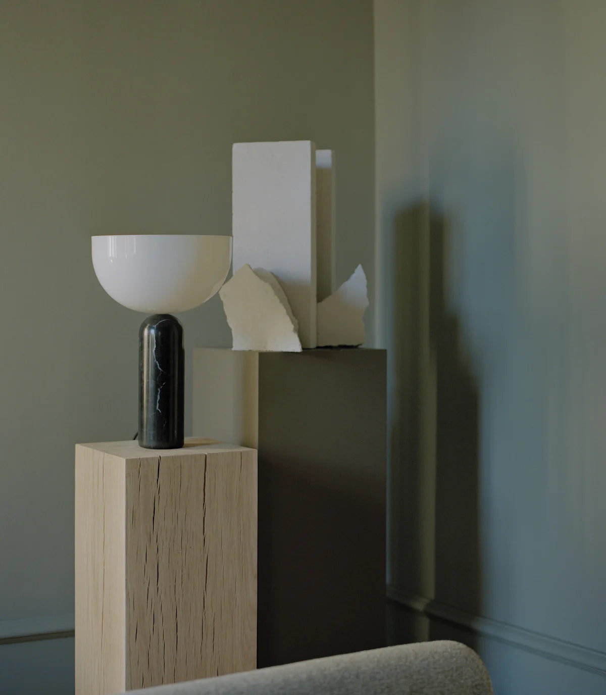 Kizu table lamp black marble