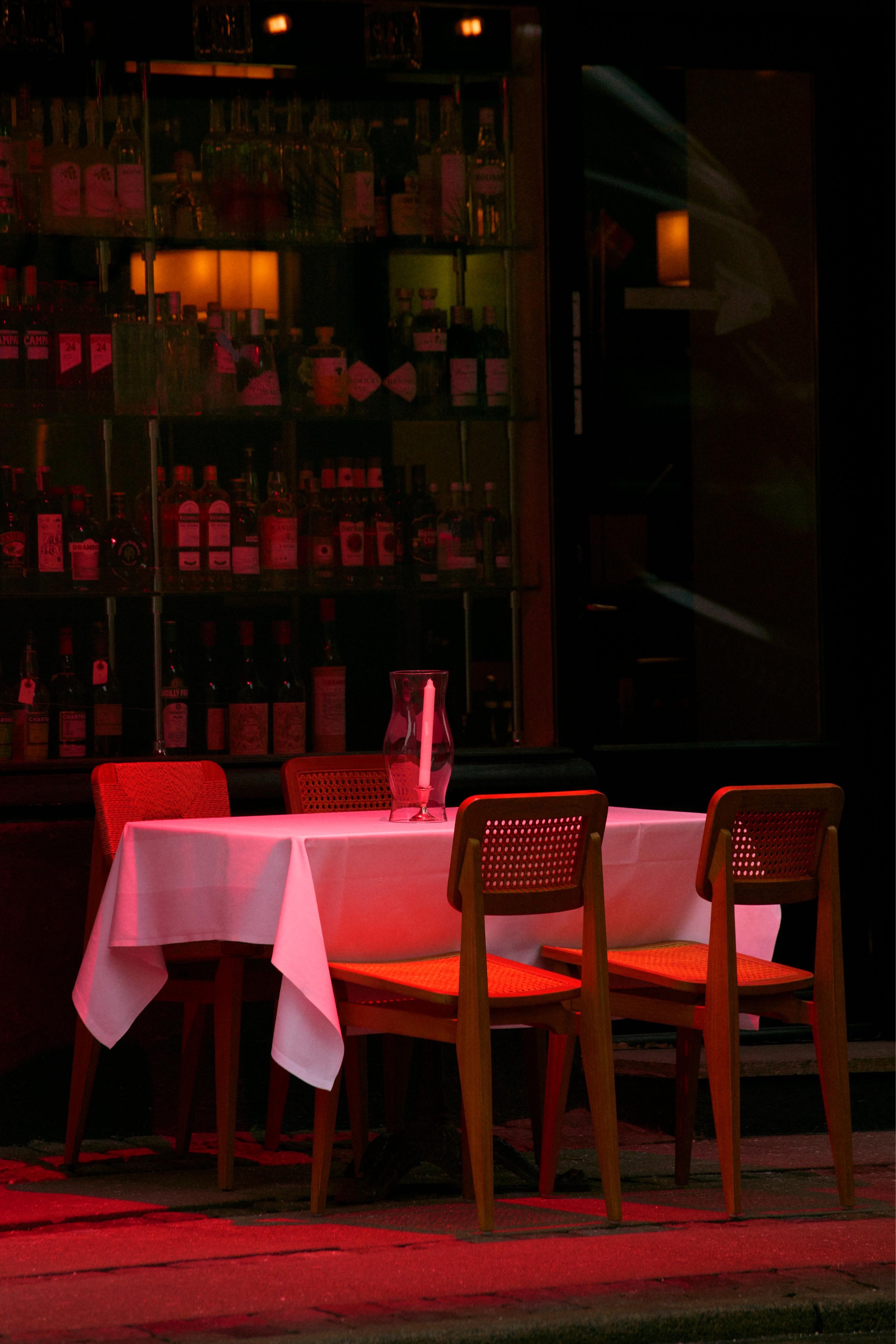 Gartenstuhl C-CHAIR aus Teakholz mit Geflecht