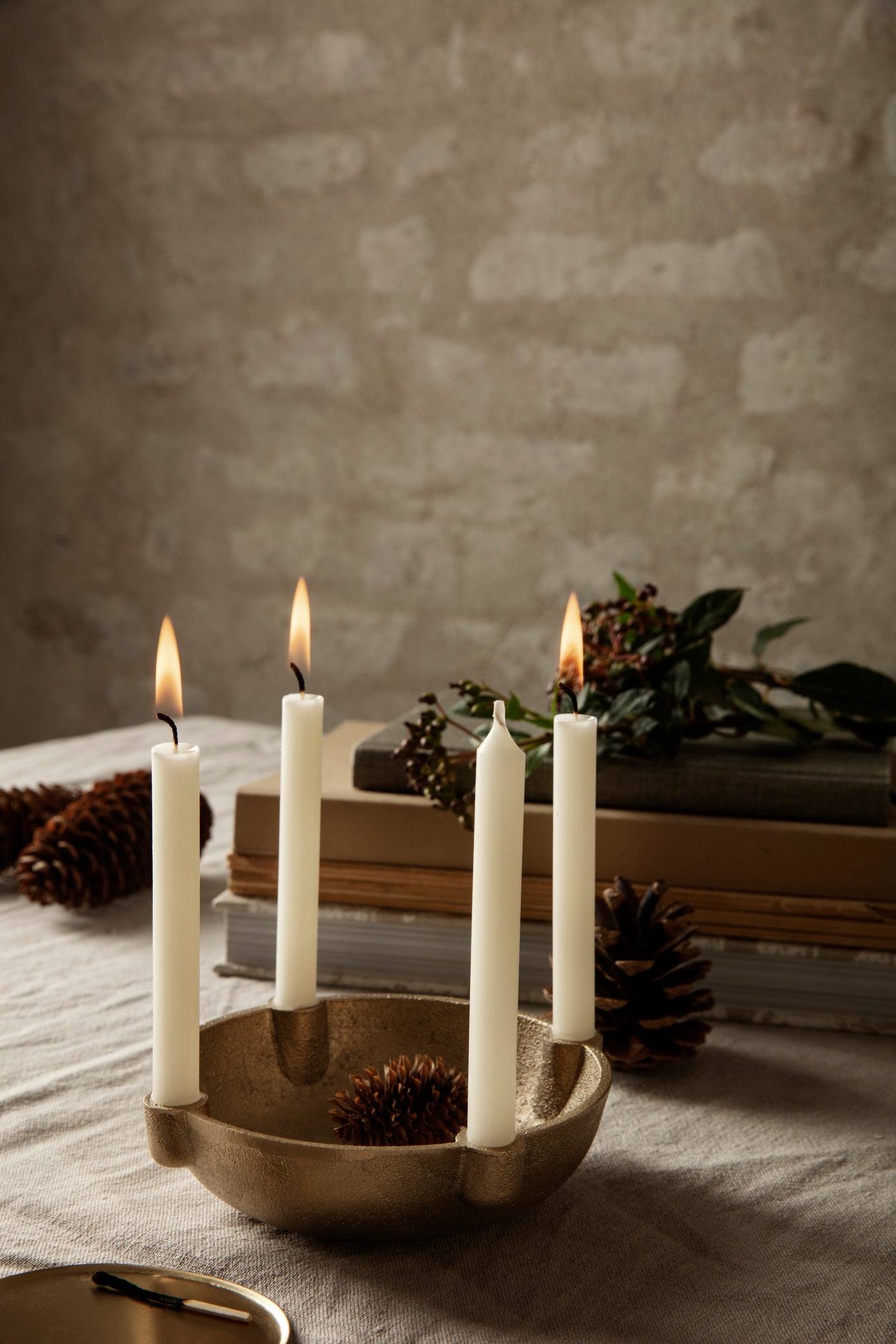 Bowl brass candlestick