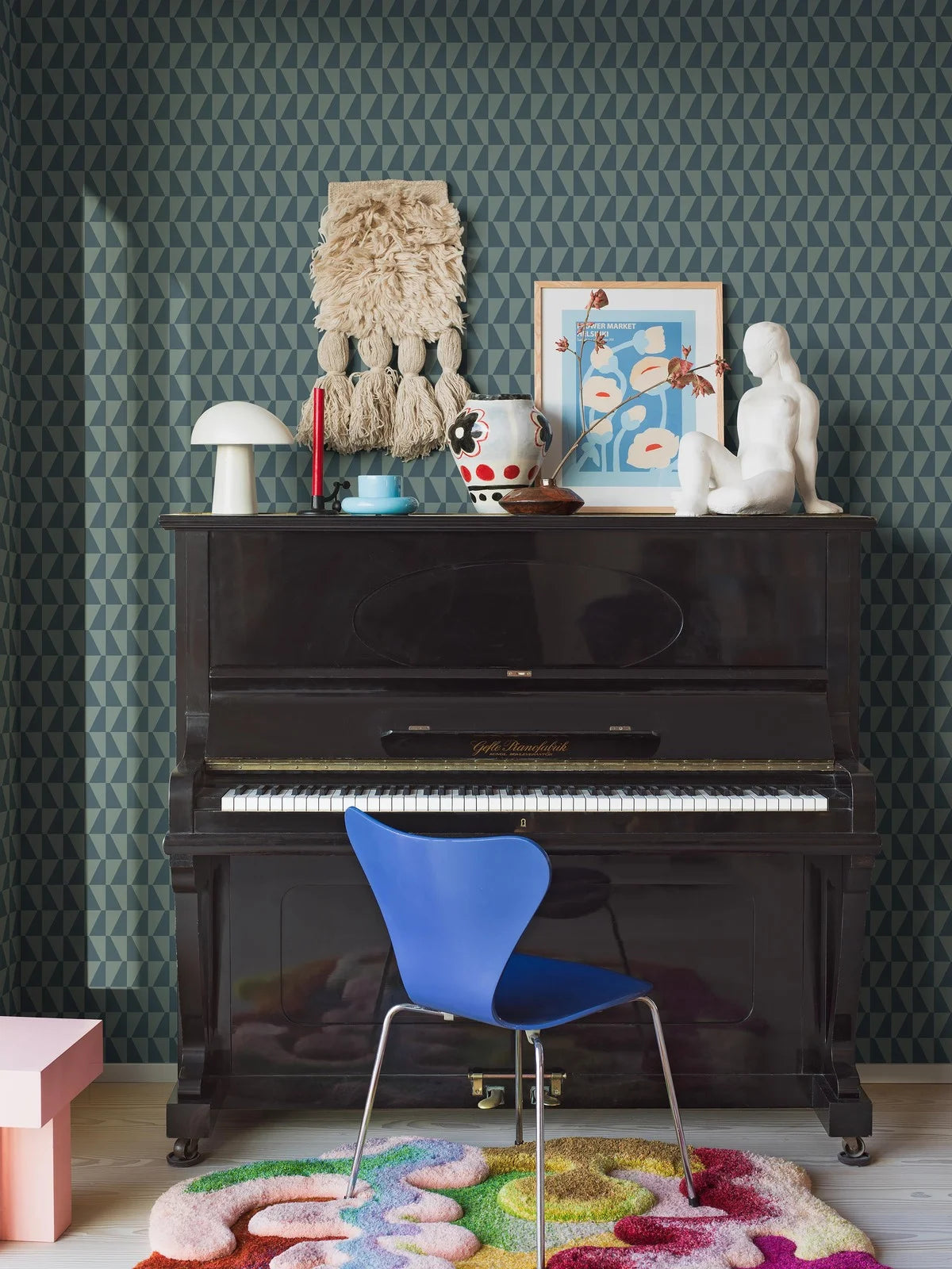 Vlies-Tapete mit geometrischem Muster TRAPEZ blau mit grün