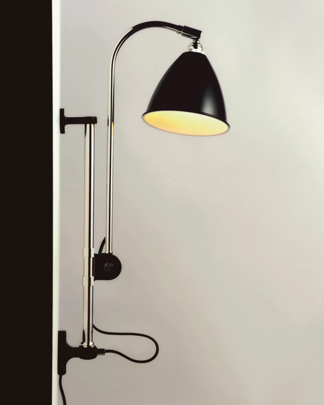 BESTLITE BL5 wall lamp chrome with cream shade