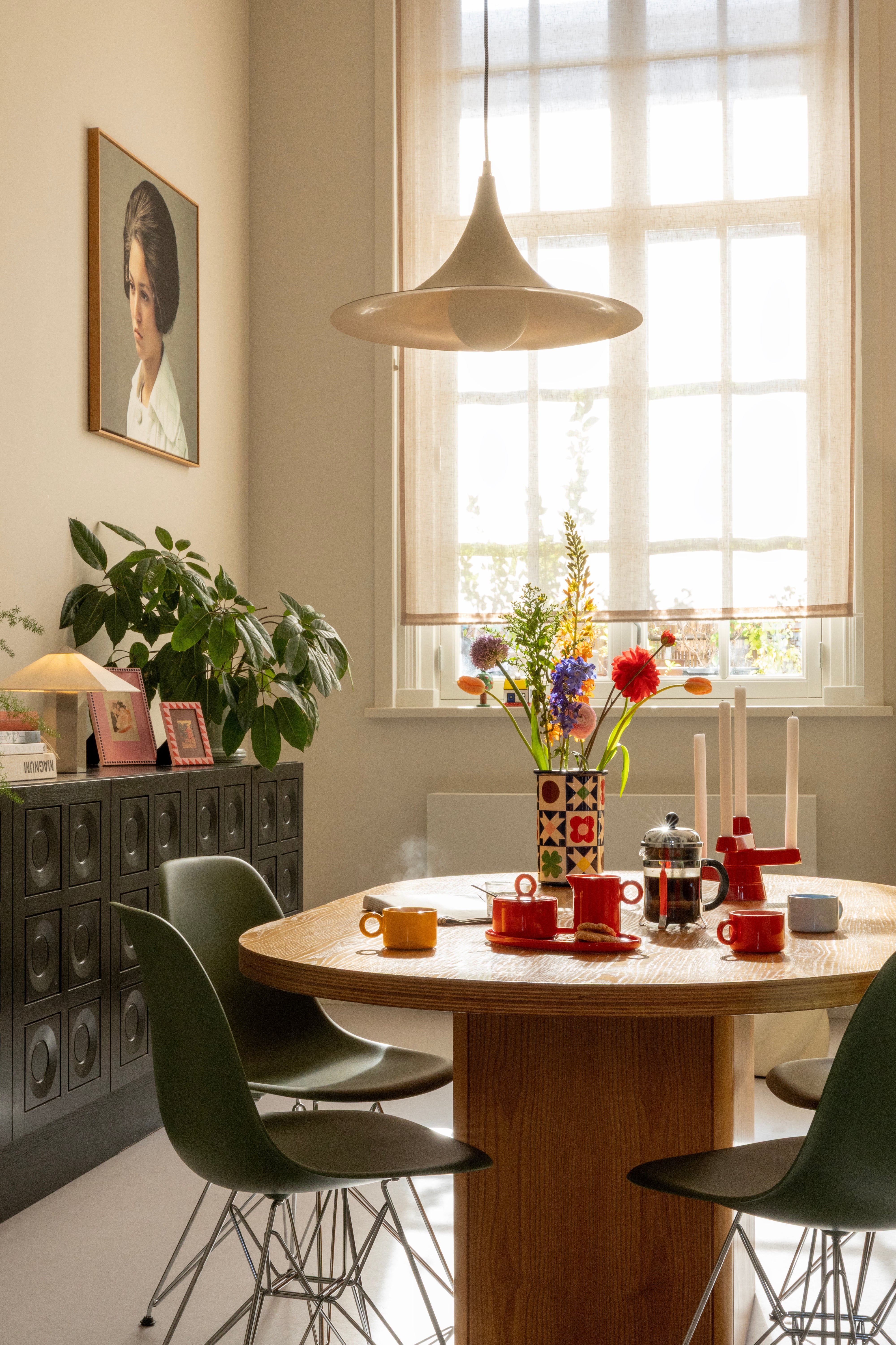 CHIQUITO Milk Jug Red Porcelain