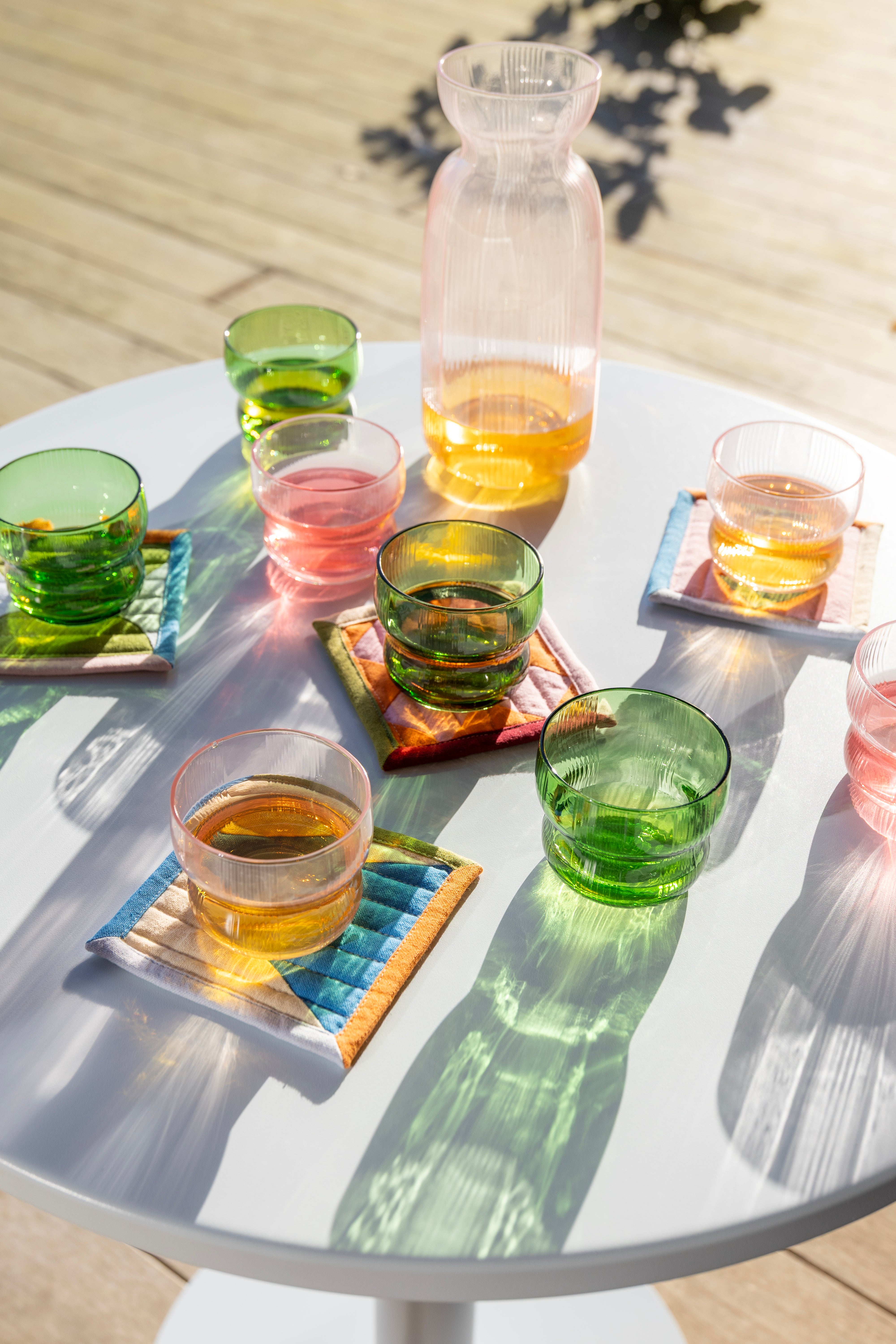 Karafka CIRCUS aus rosa Glas
