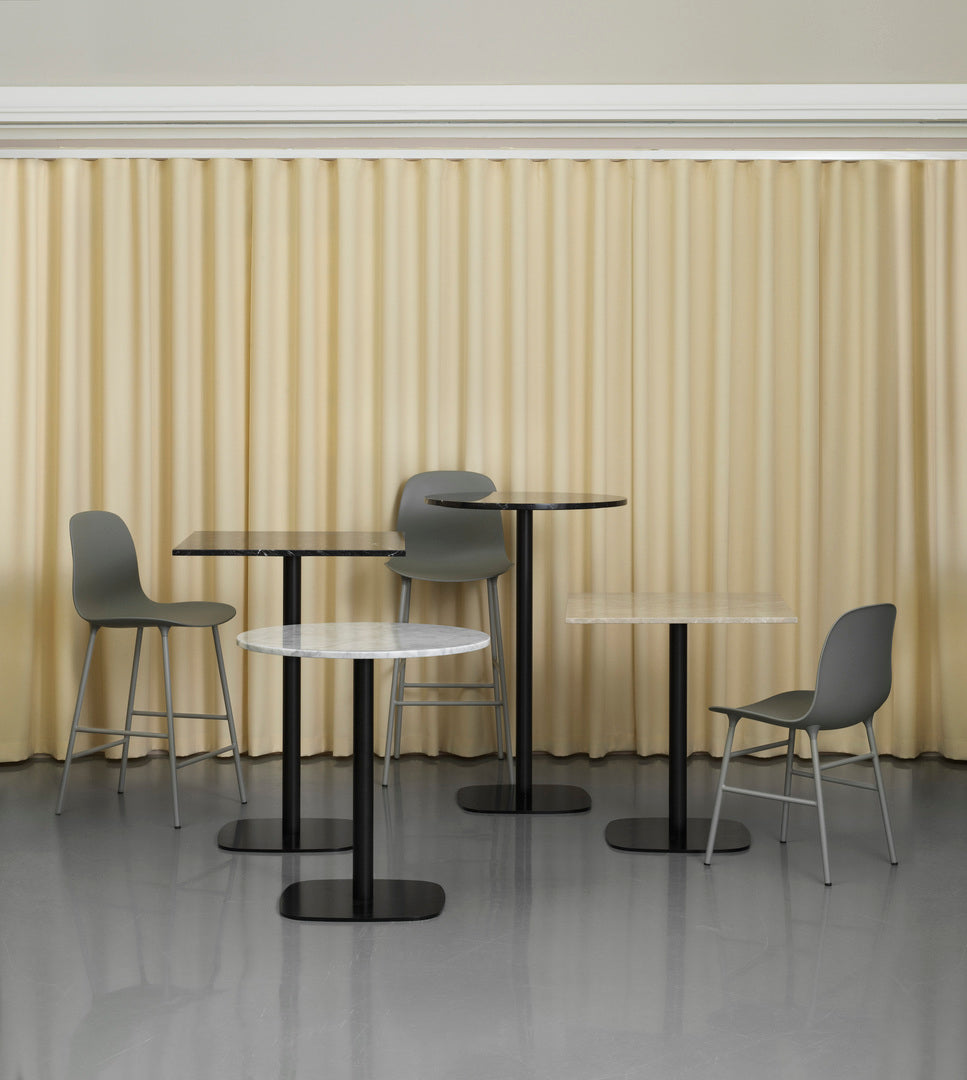 Black bar chair