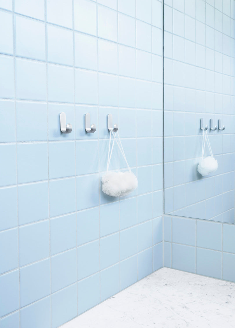CURVE matte silver hanger set