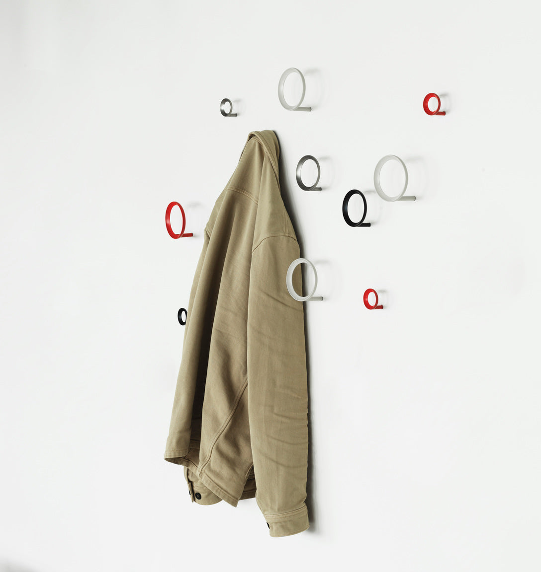 LOOP black hanger
