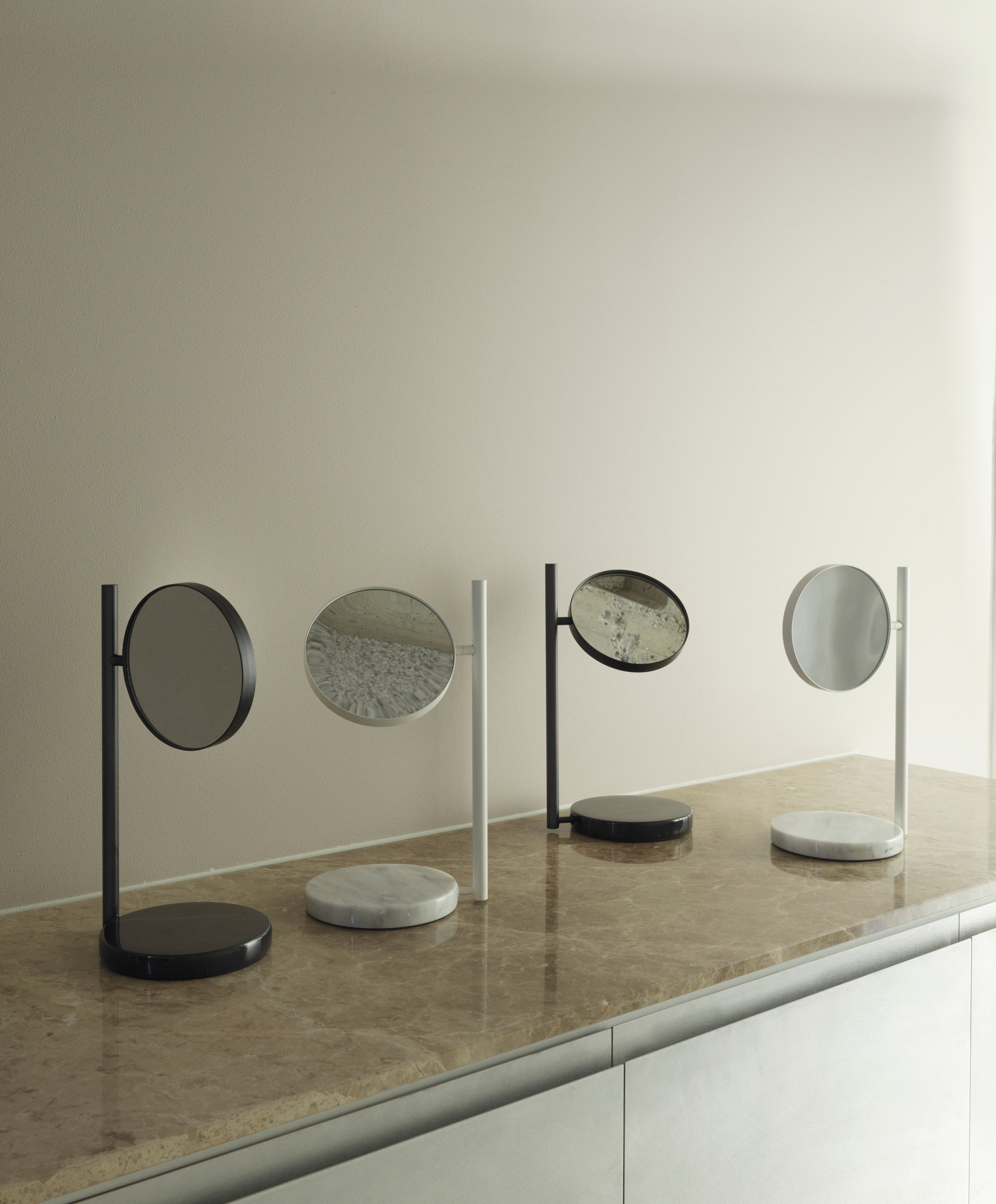 Freestanding Mirror POSE White Marble