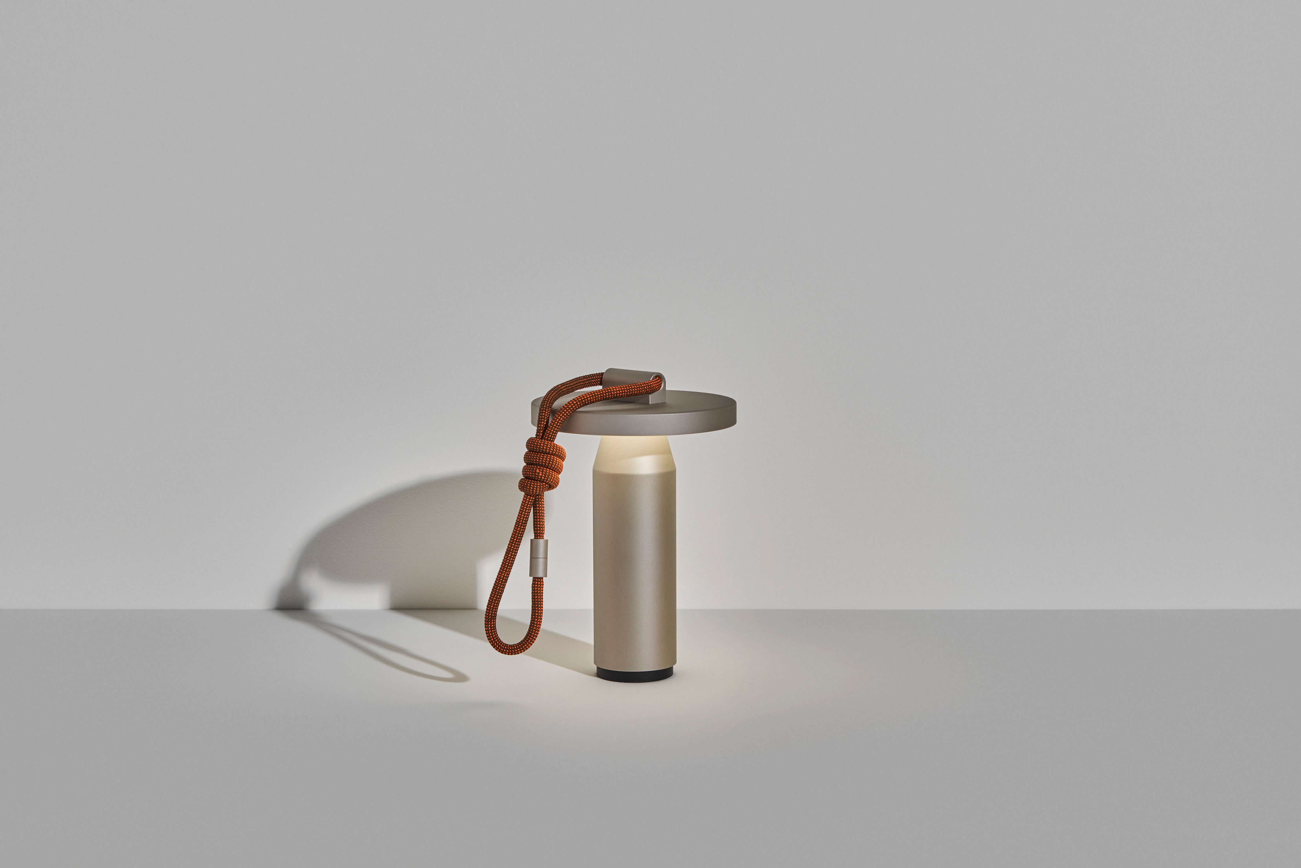Lampa przenośna QUASAR szary