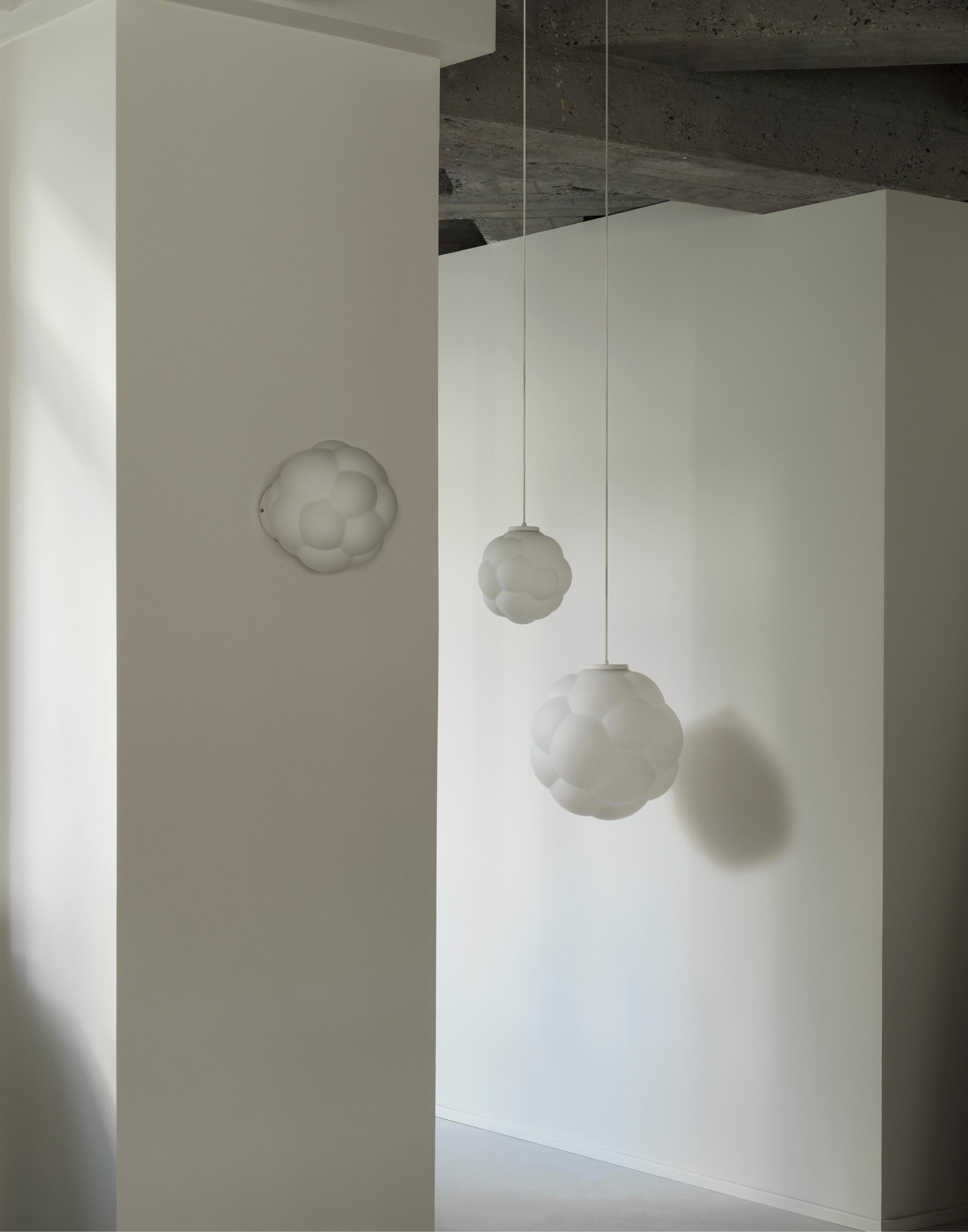 BUBBA white pendant lamp