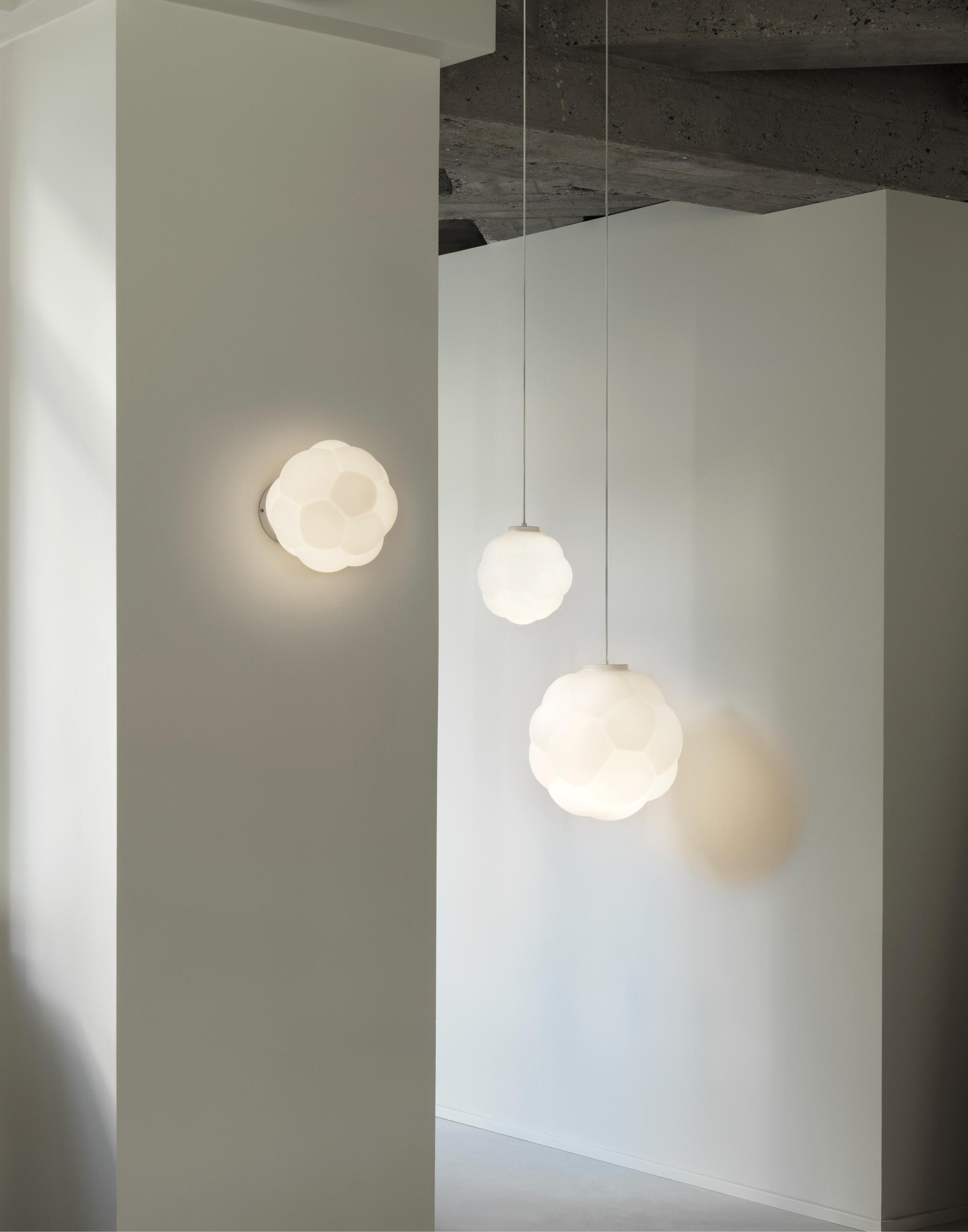 BUBBA wall lamp white