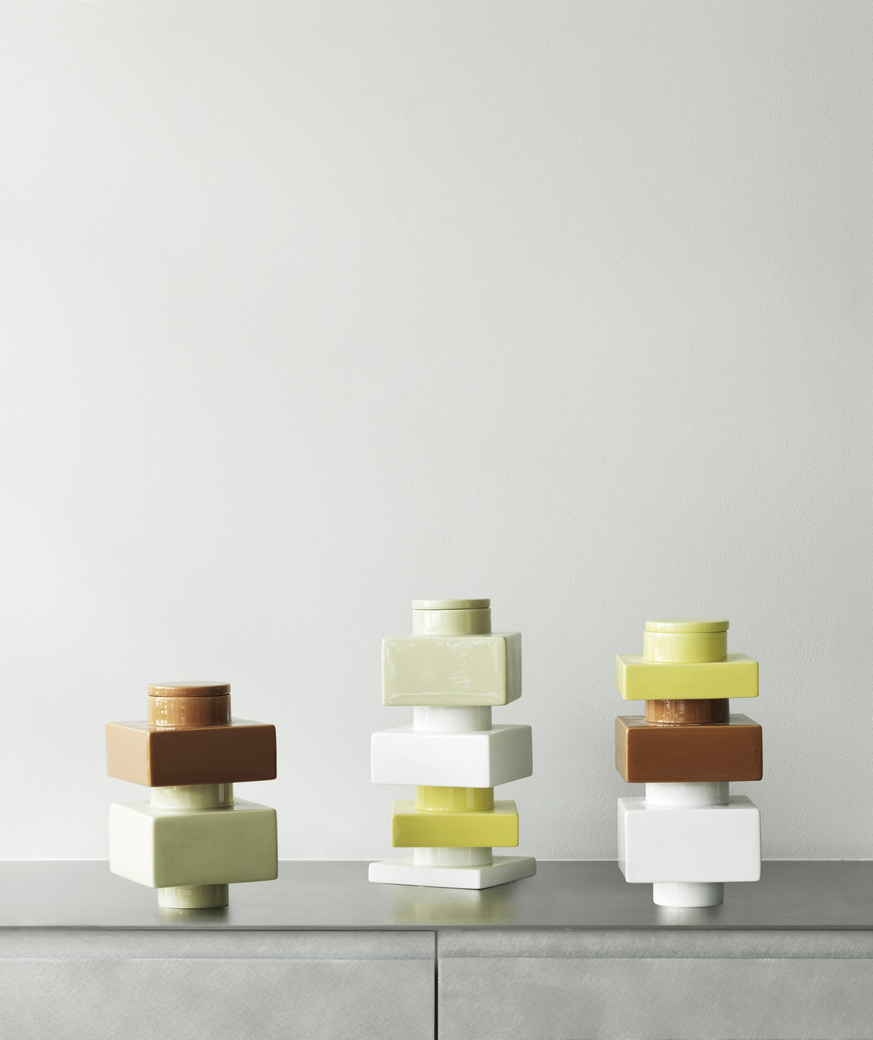 DEKO OBJECT sage green vase