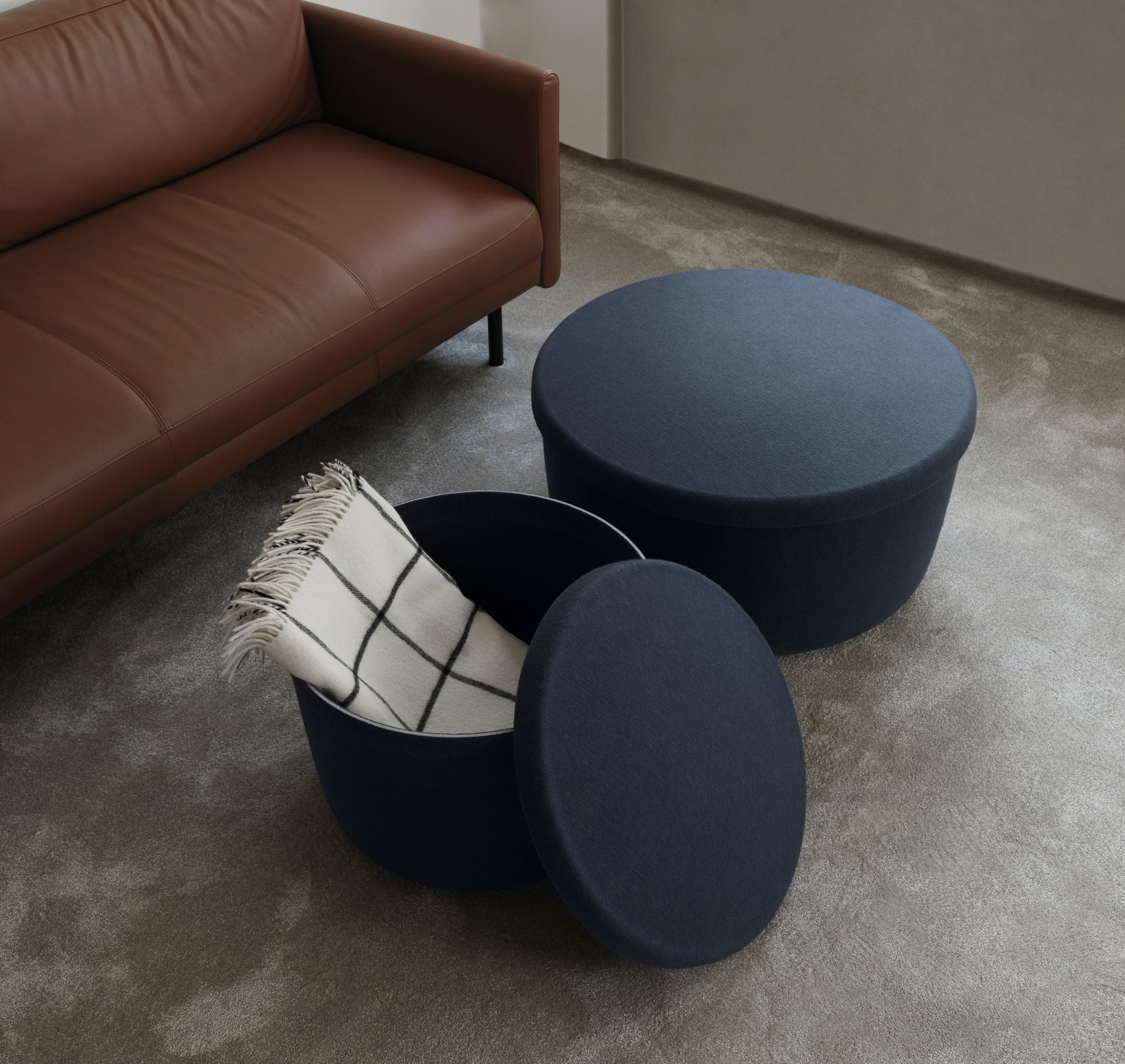 Pouf with hide gray storage