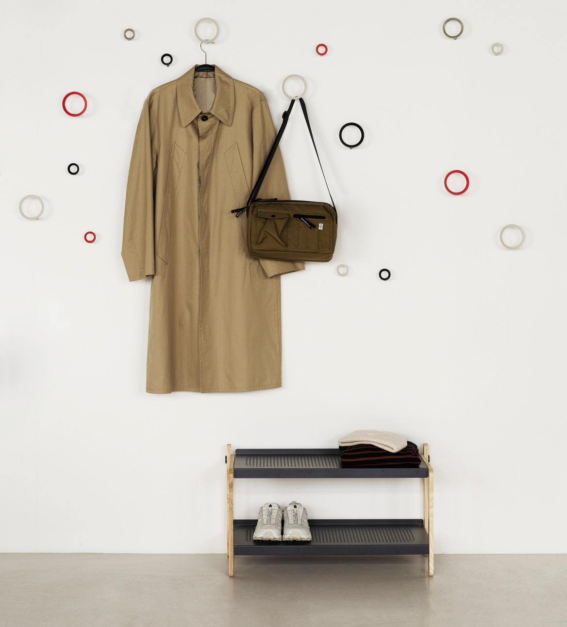 LOOP black hanger