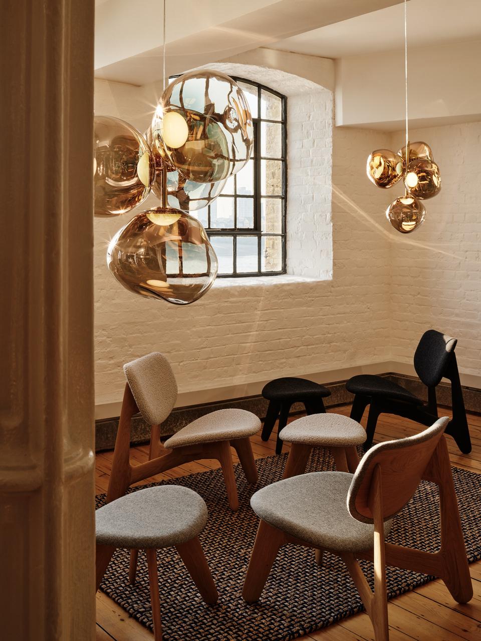 Hocker SLAB grau mit Eichenbasis