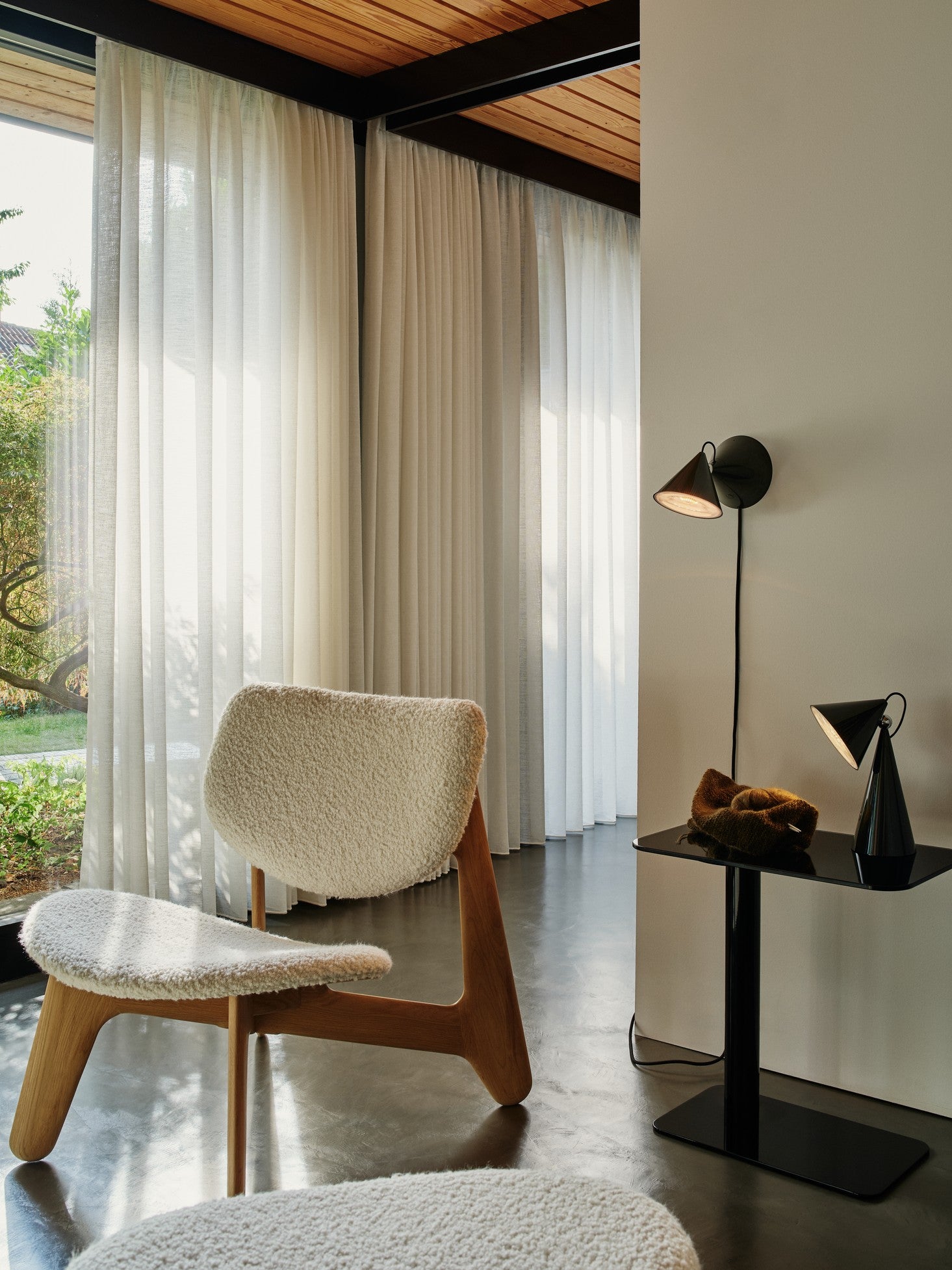 SLAB Armchair in Beige Boucle with Oak Base