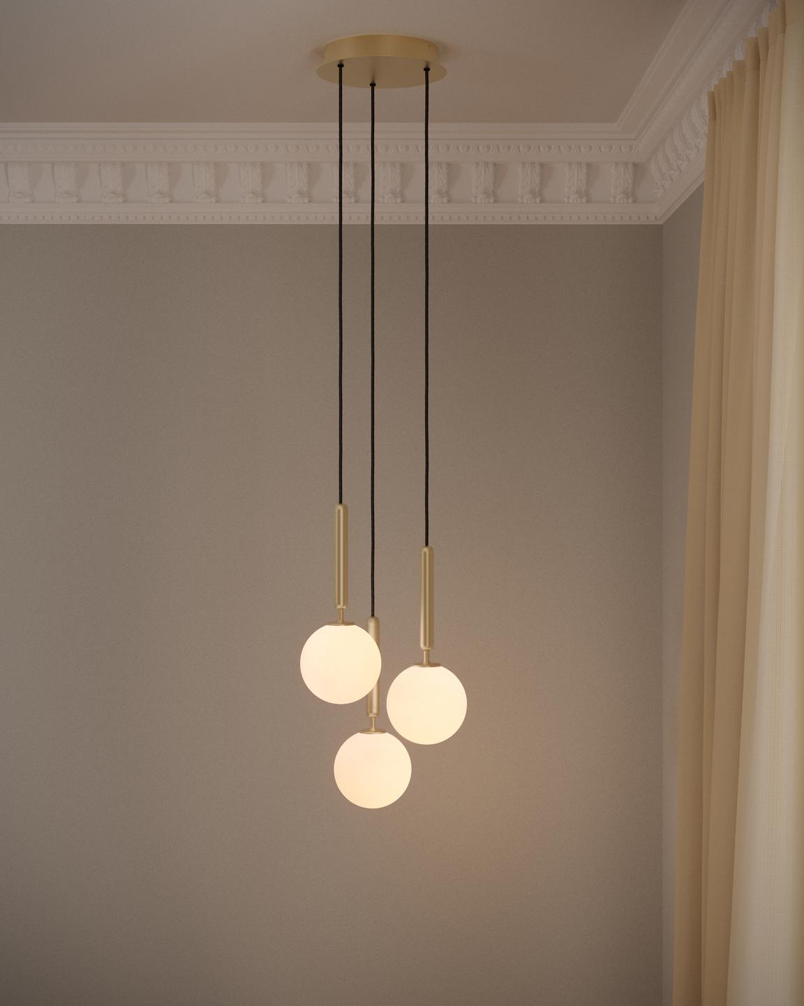 Pendelleuchte MIIRA 3 messing mit opalem Glas