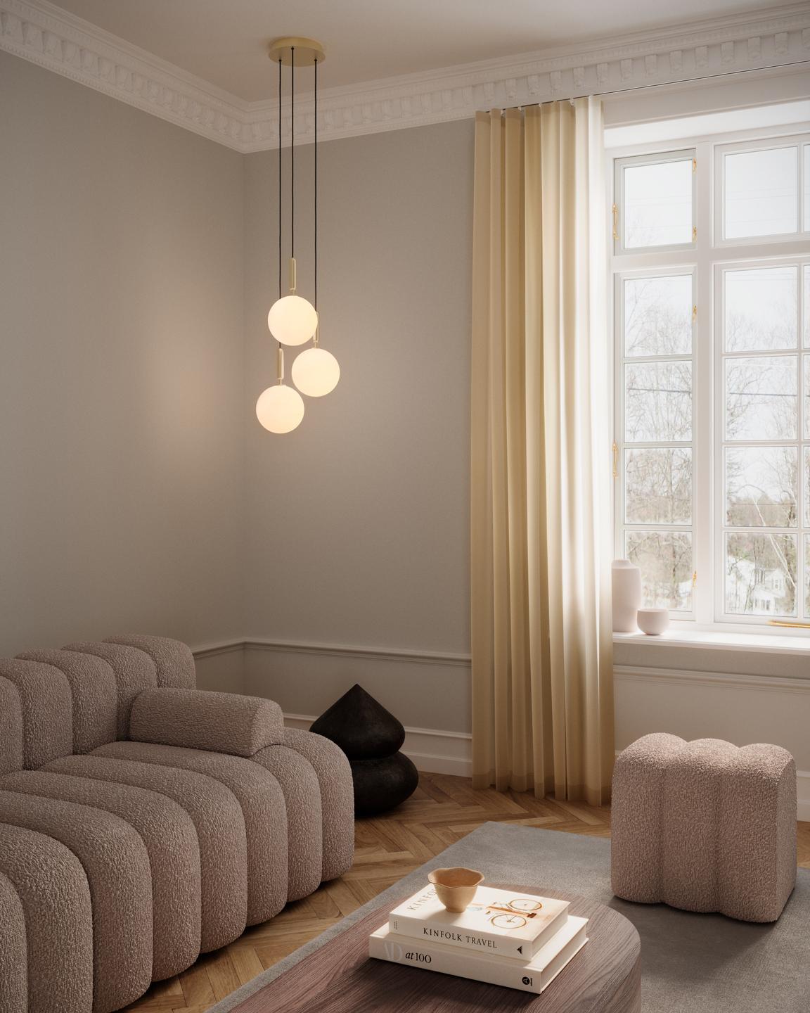Pendelleuchte MIIRA 3 messing mit opalem Glas